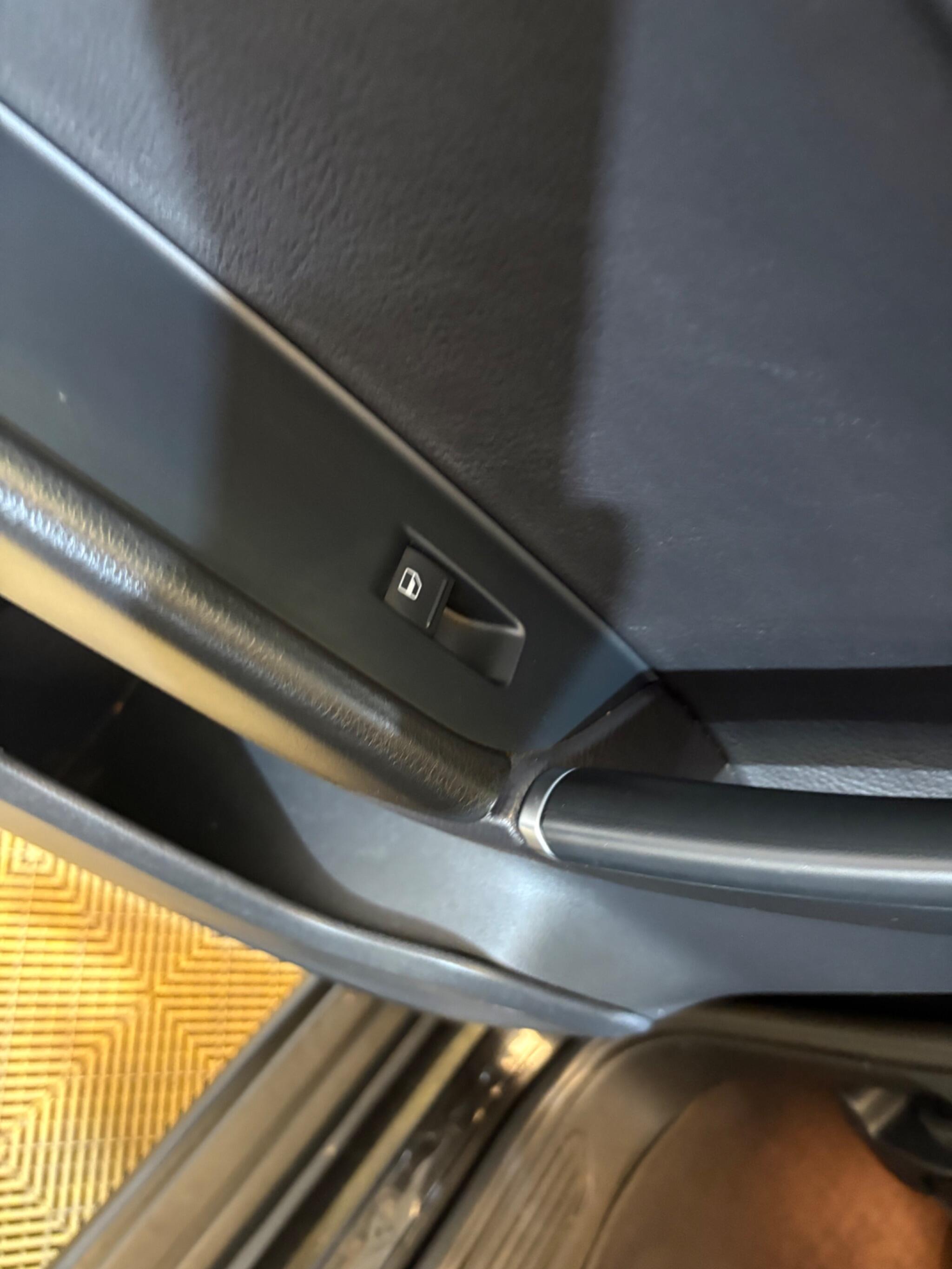 Volkswagen Touareg view 49