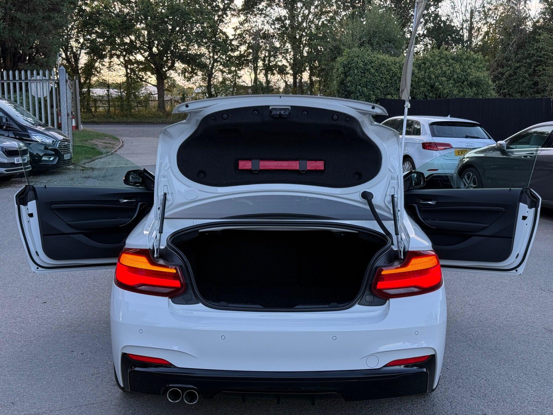 BMW 2 Series view 23