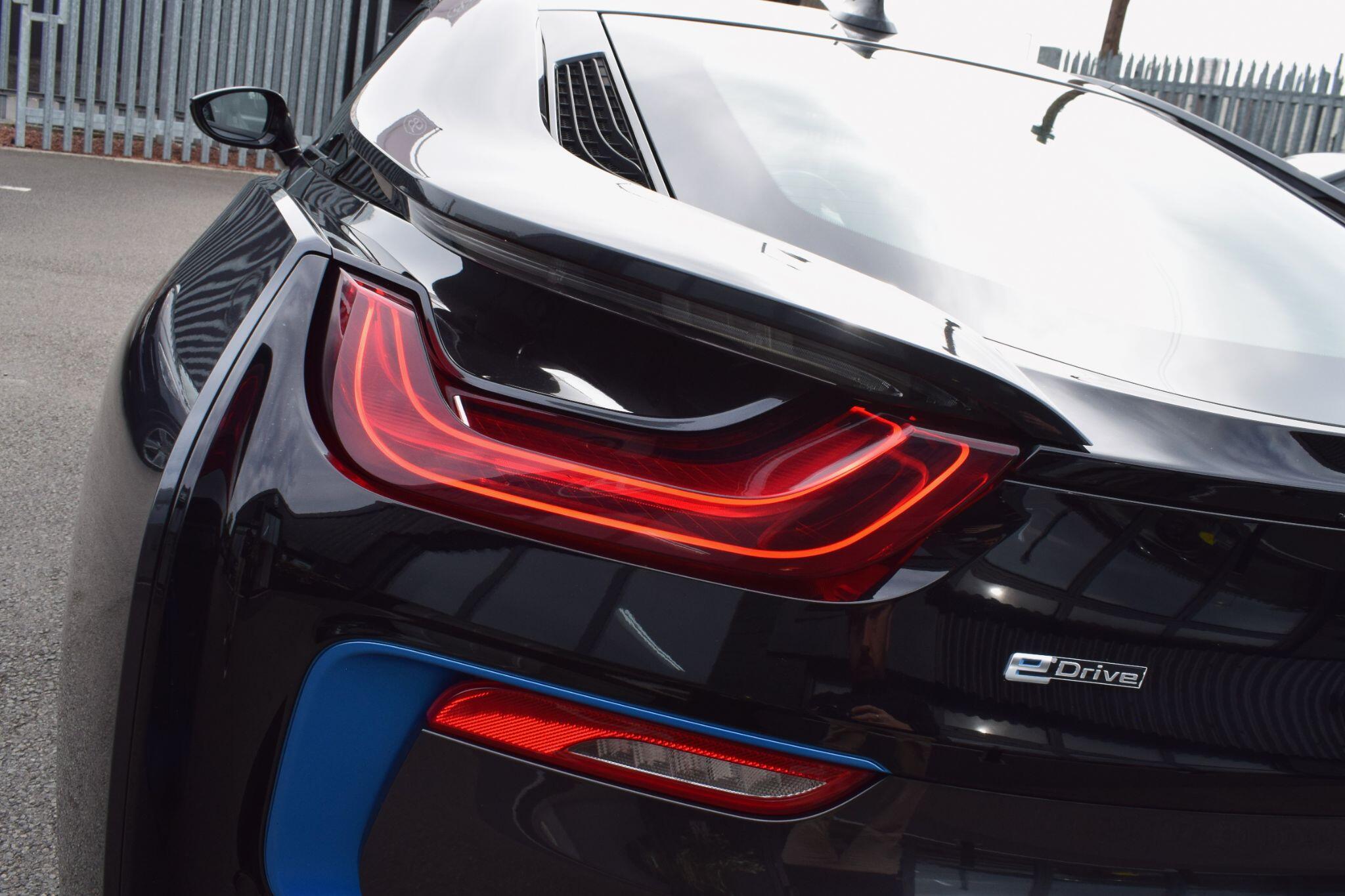 BMW I8 view 42