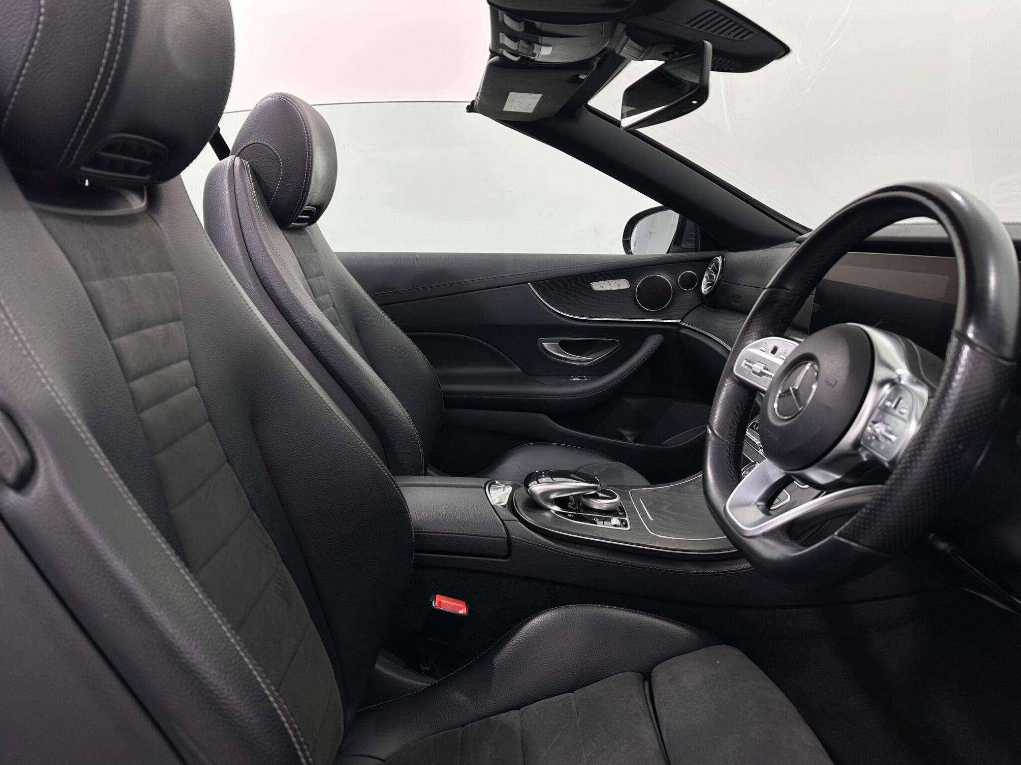 Mercedes-Benz E-Class view 33