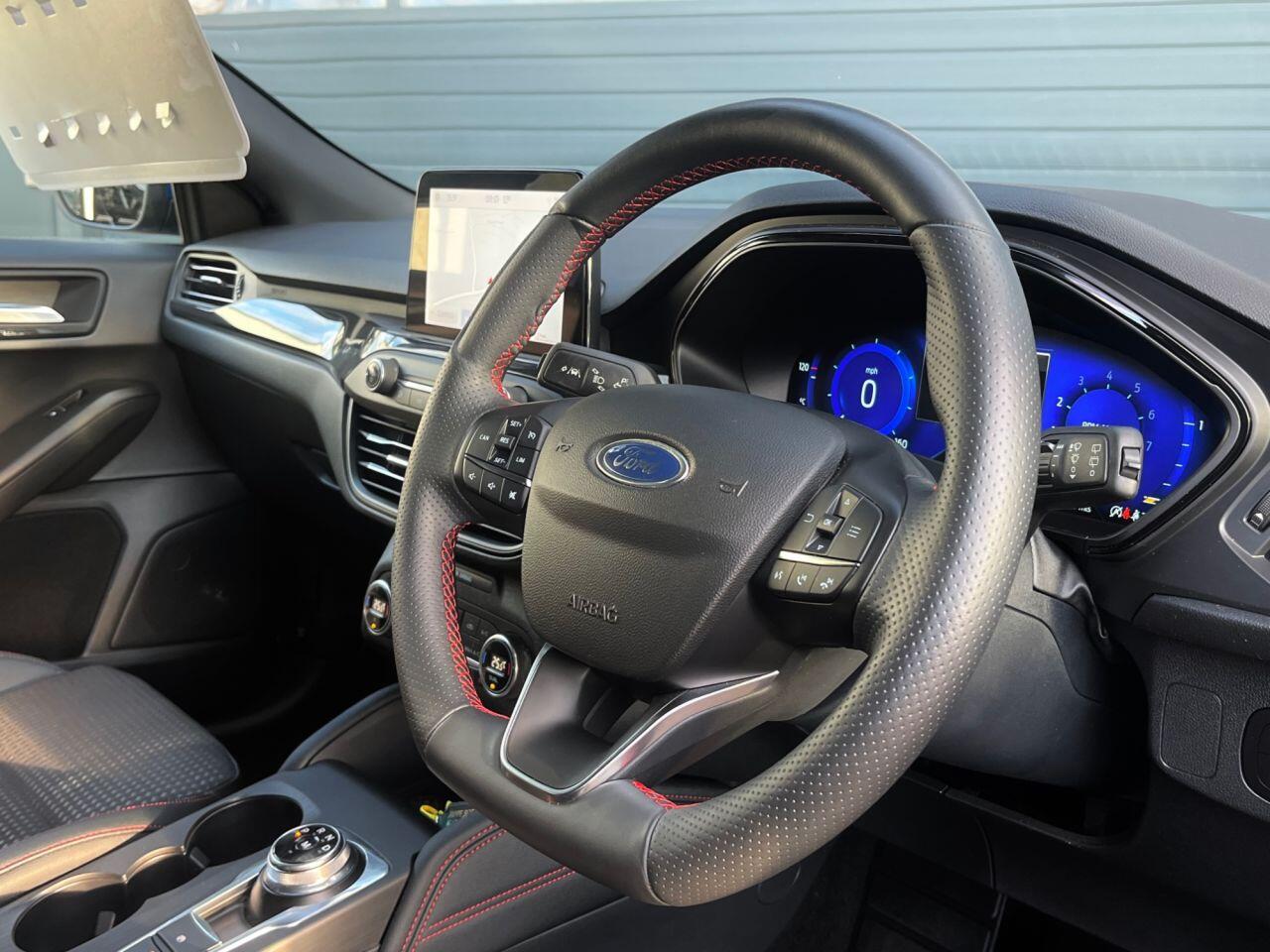 Ford Focus view 14