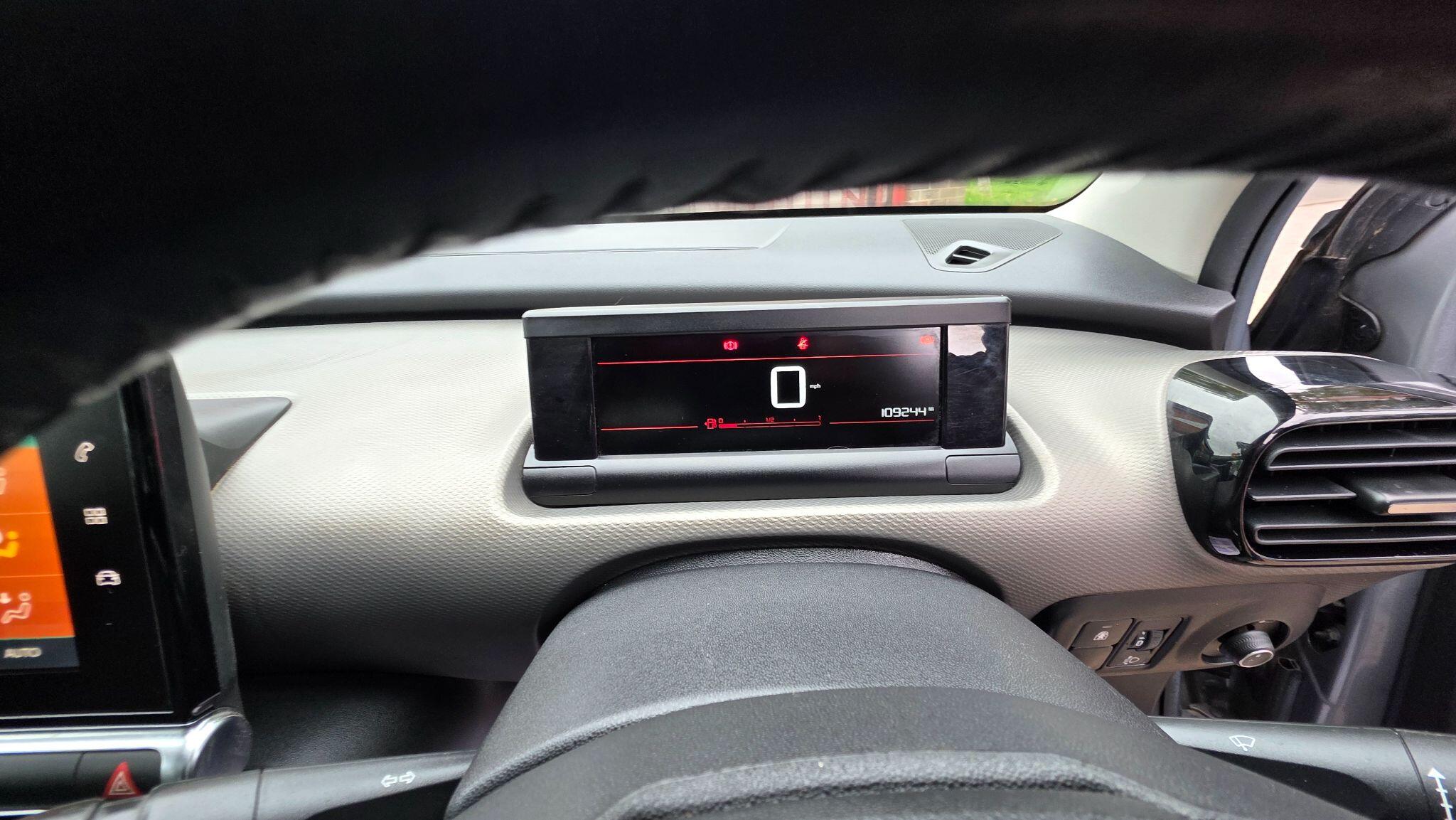 Citroen C4 Cactus view 27