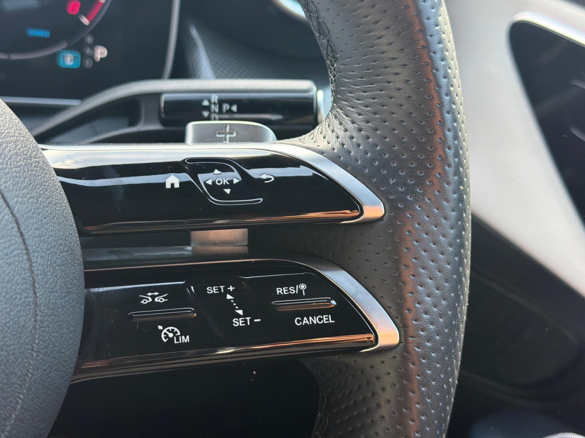 Mercedes-Benz GLC view 15