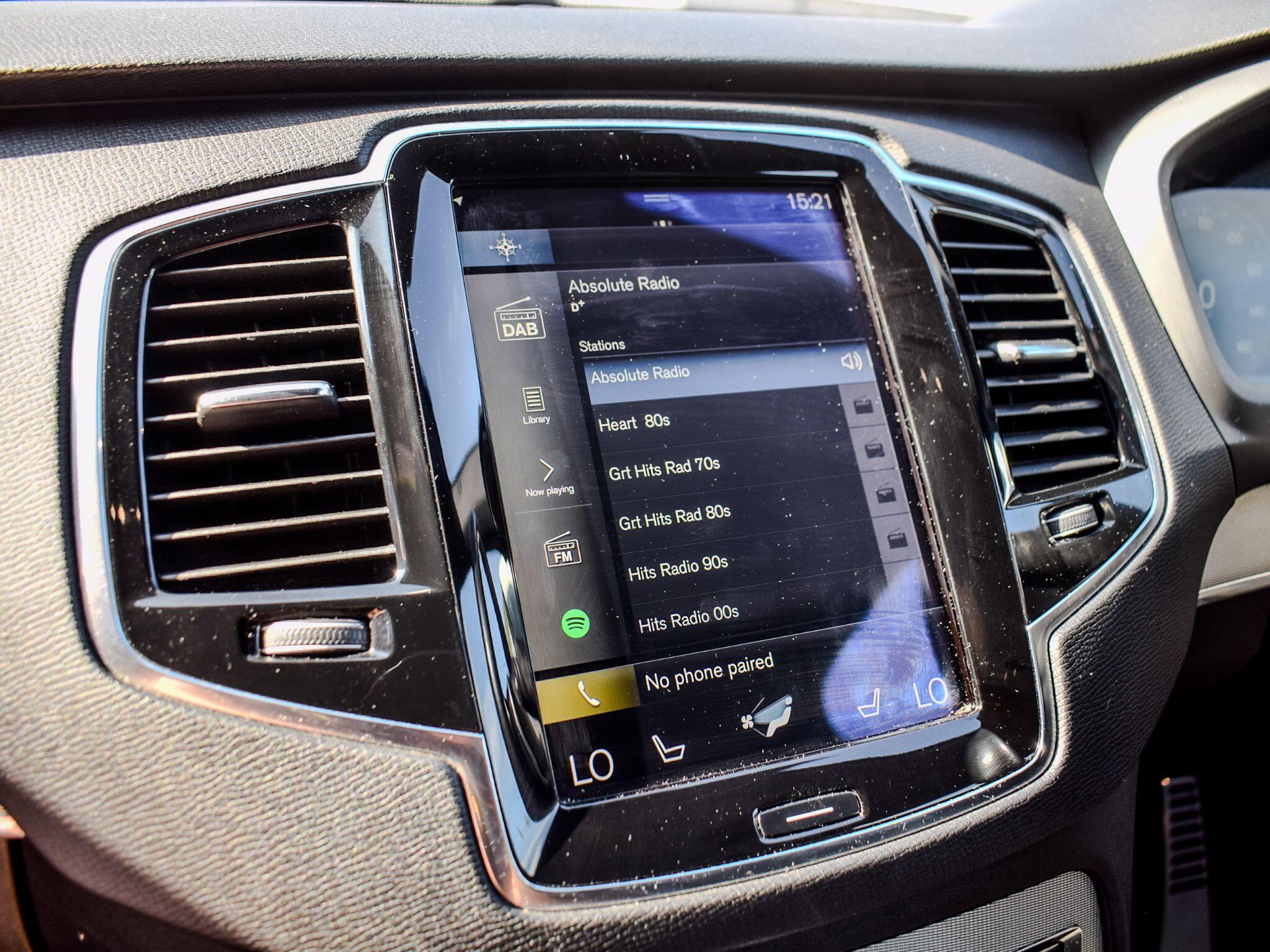 Volvo XC90 view 16