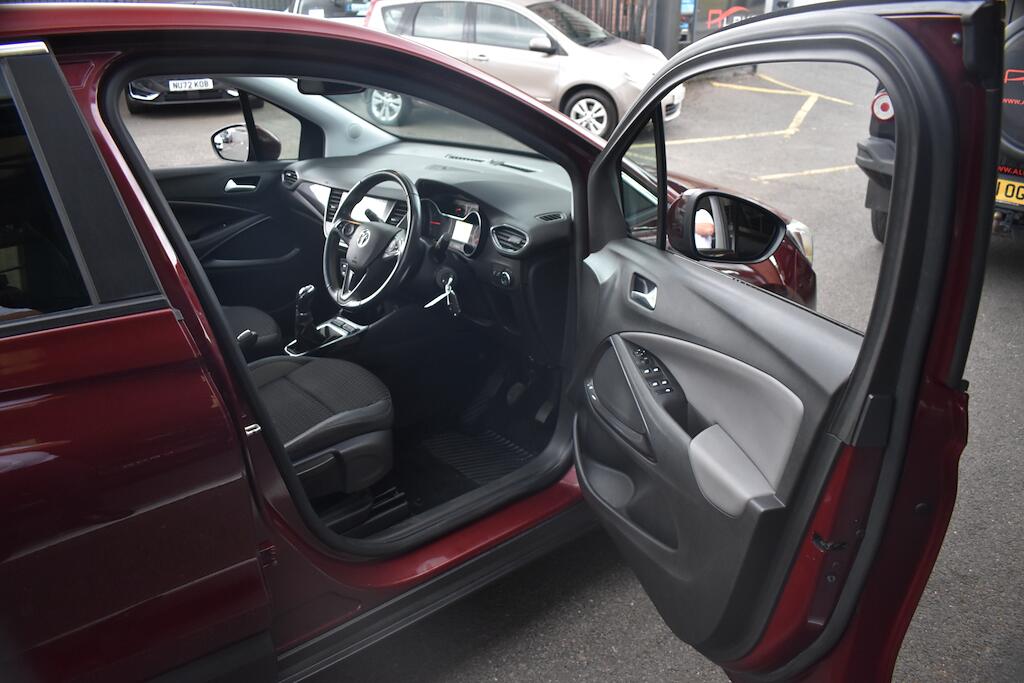Vauxhall Crossland X view 25