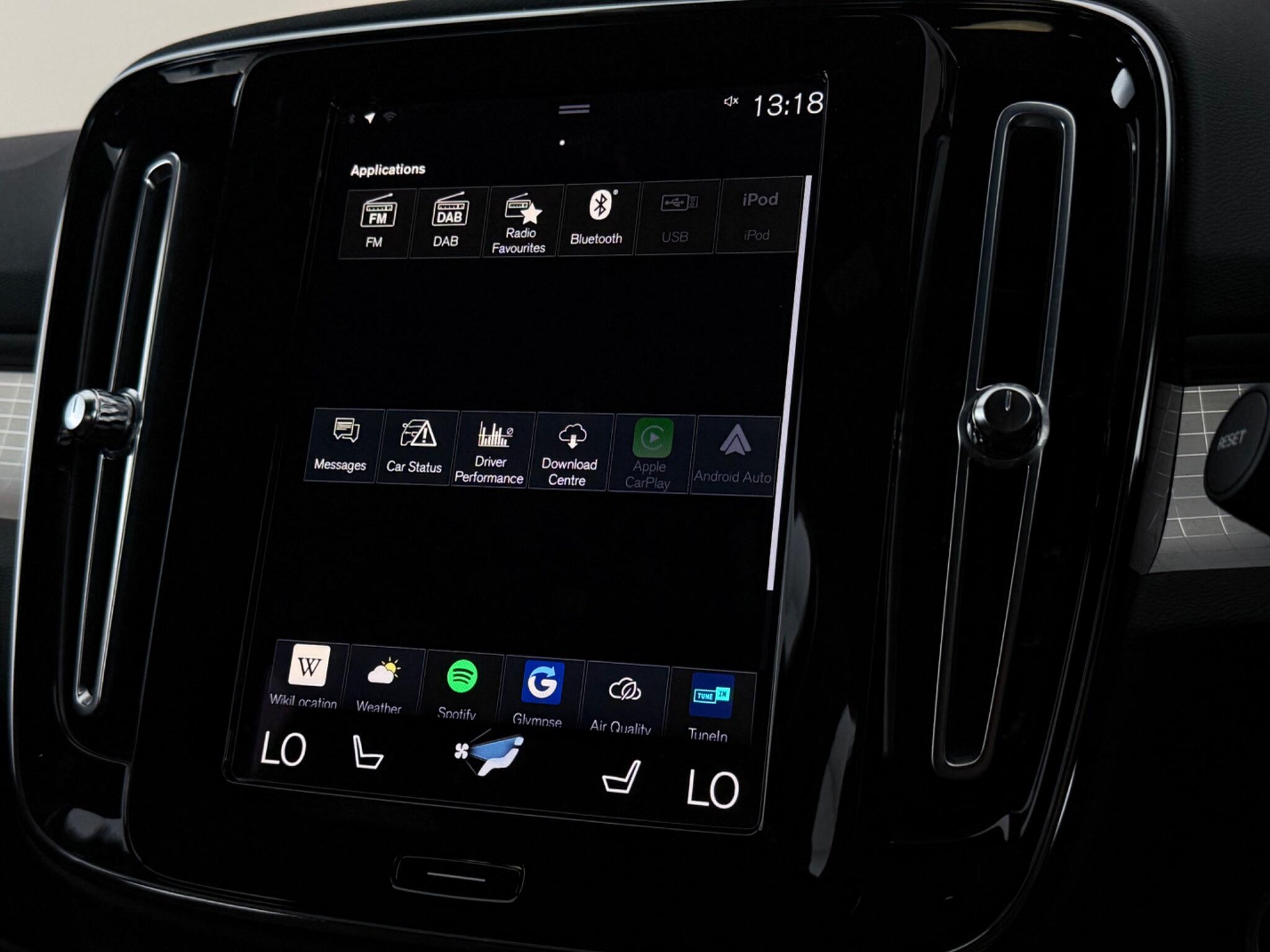 Volvo XC40 view 24