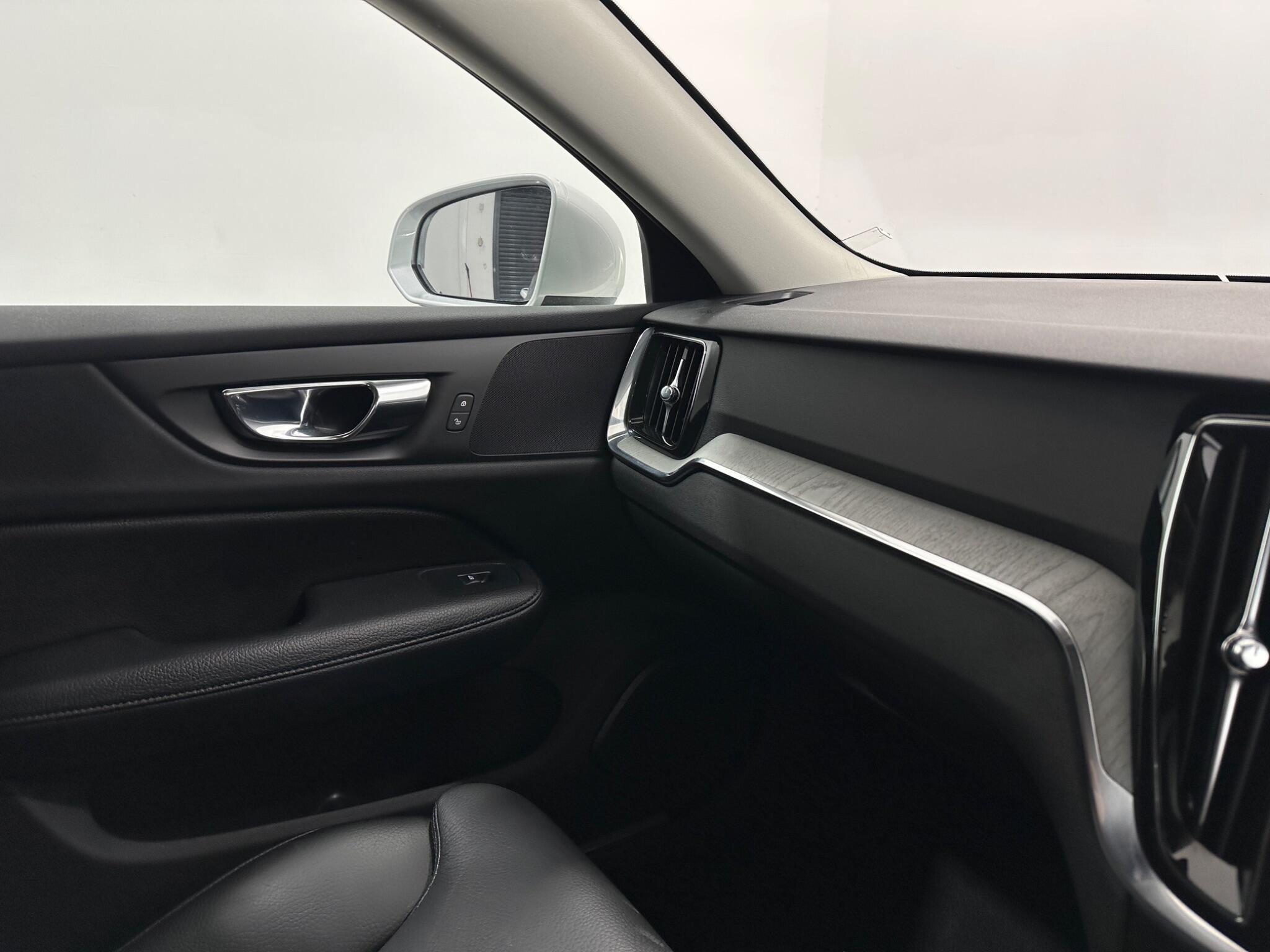 Volvo V60 view 27
