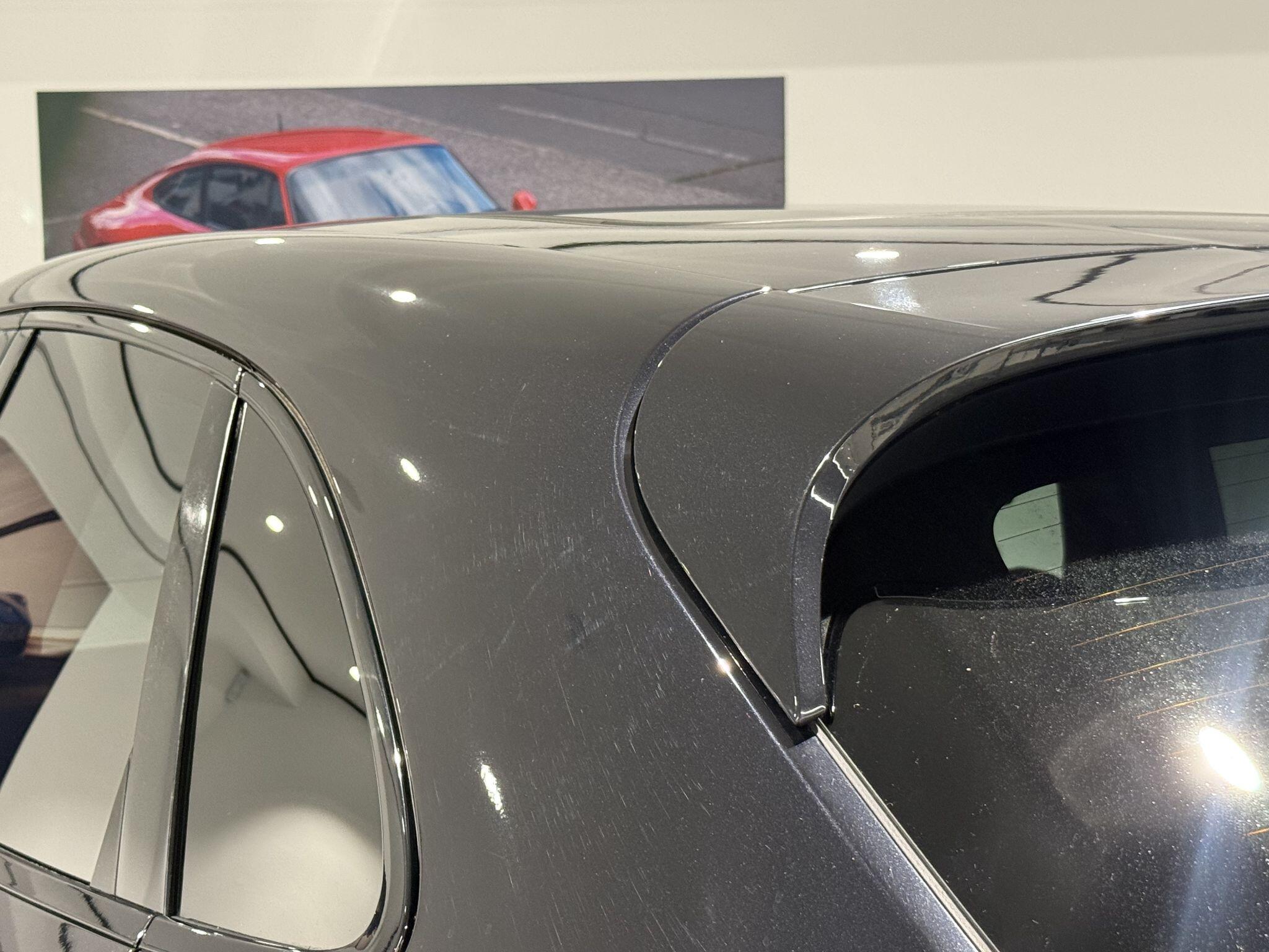 Porsche Macan view 88