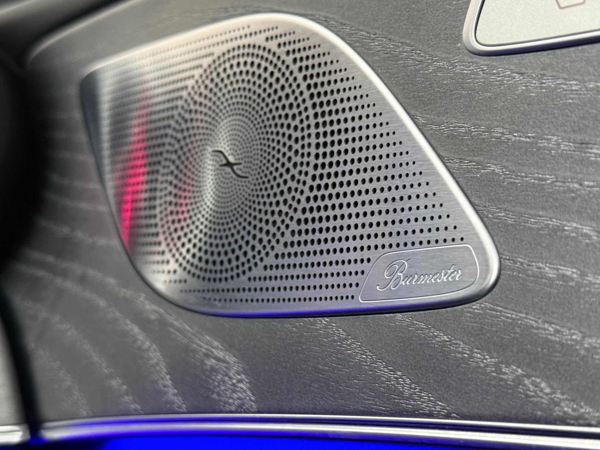 Mercedes-Benz CLS view 24
