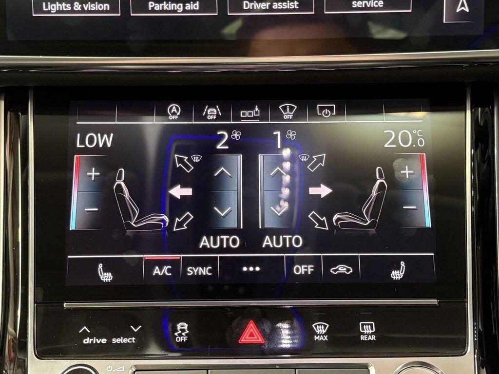 Audi A8 view 50