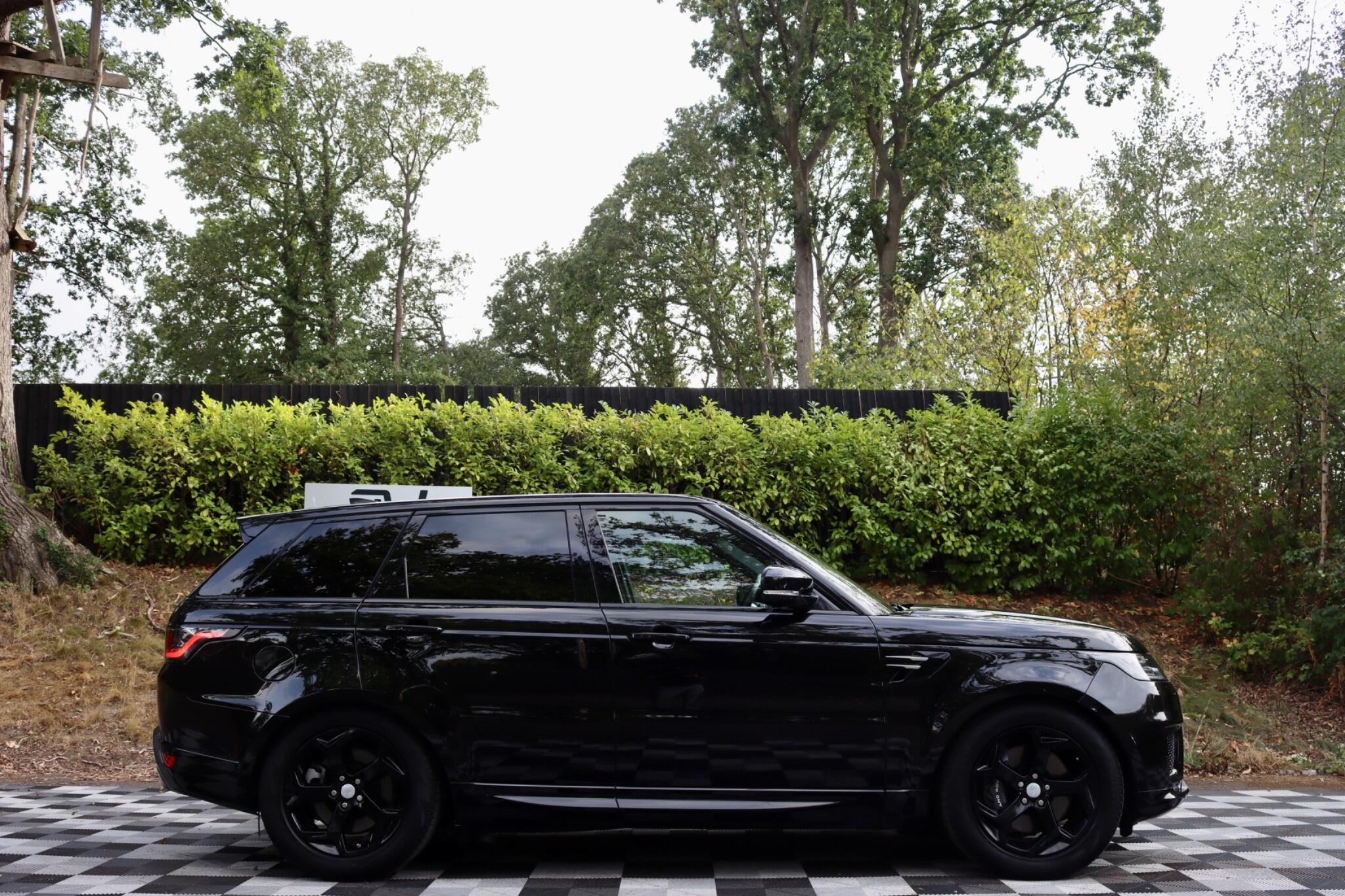 Land Rover Range Rover Sport view 23