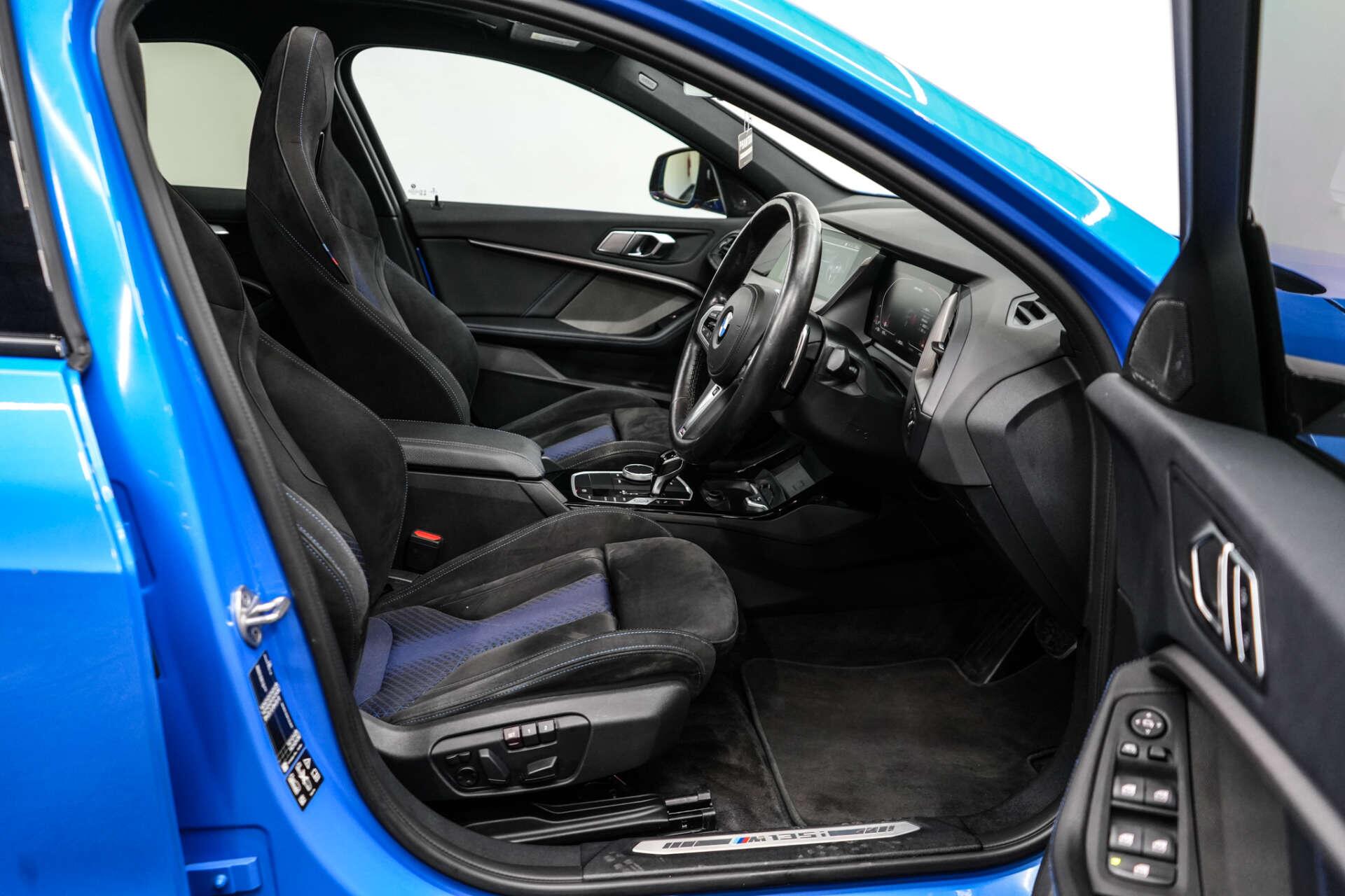 BMW 1 Series view 23