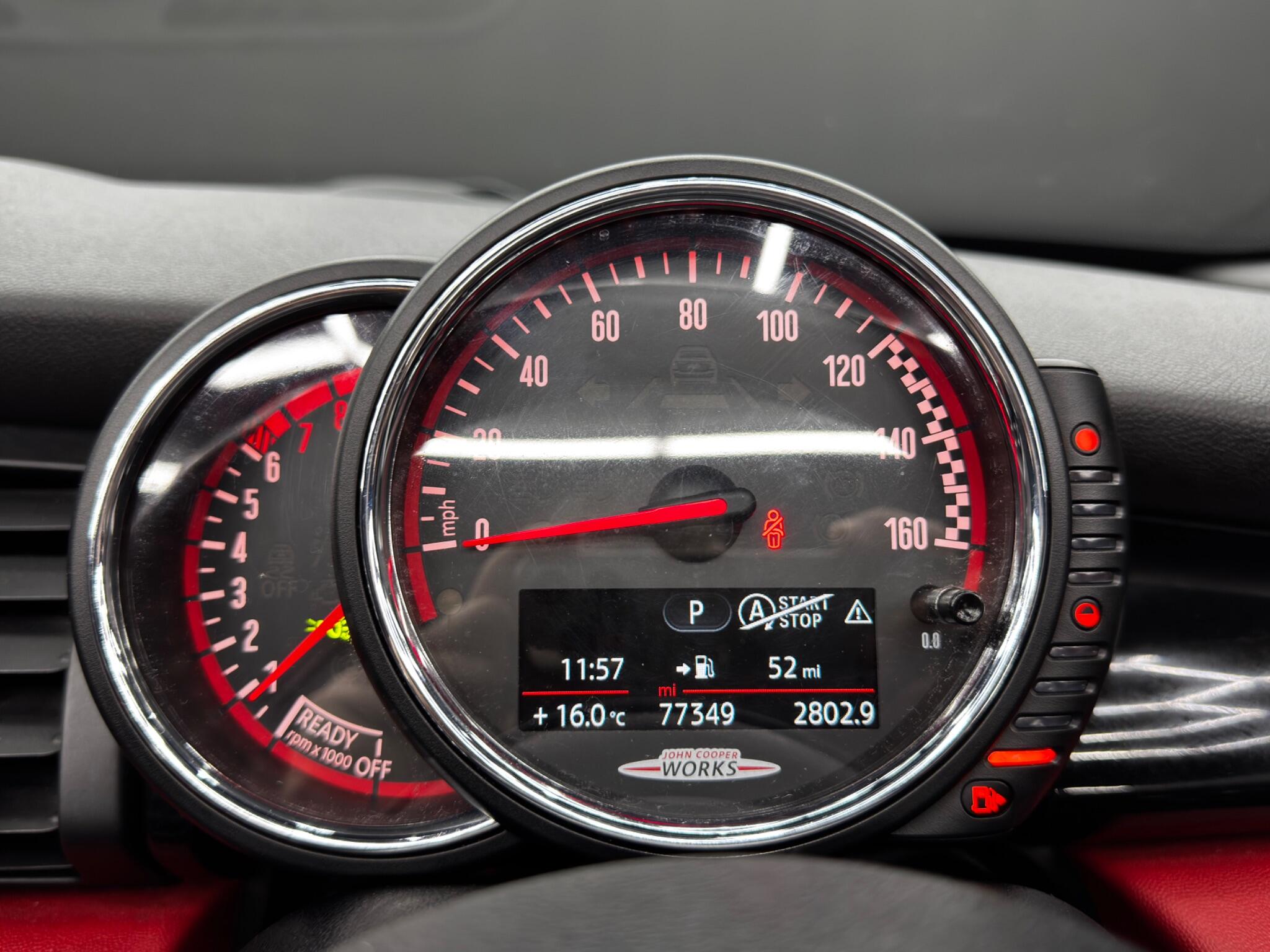 Mini Convertible view 20