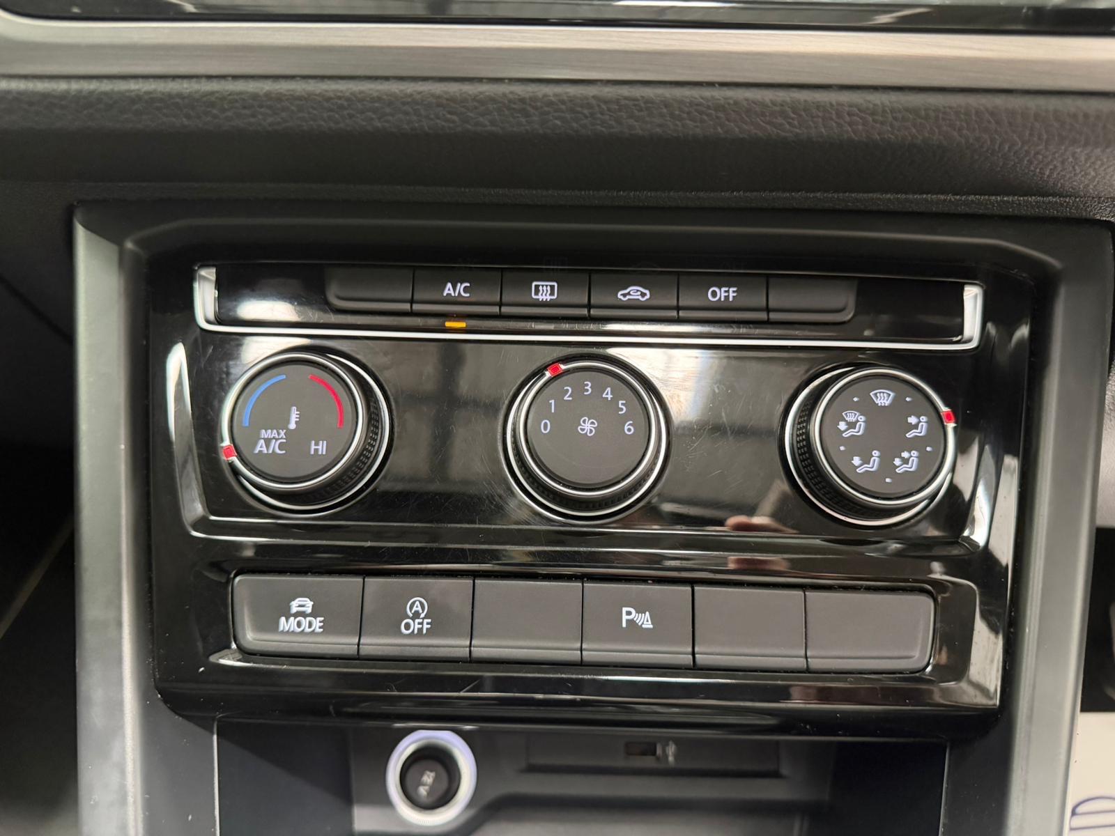 Volkswagen Touran view 36