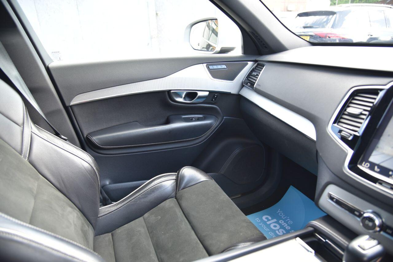 Volvo XC90 view 41