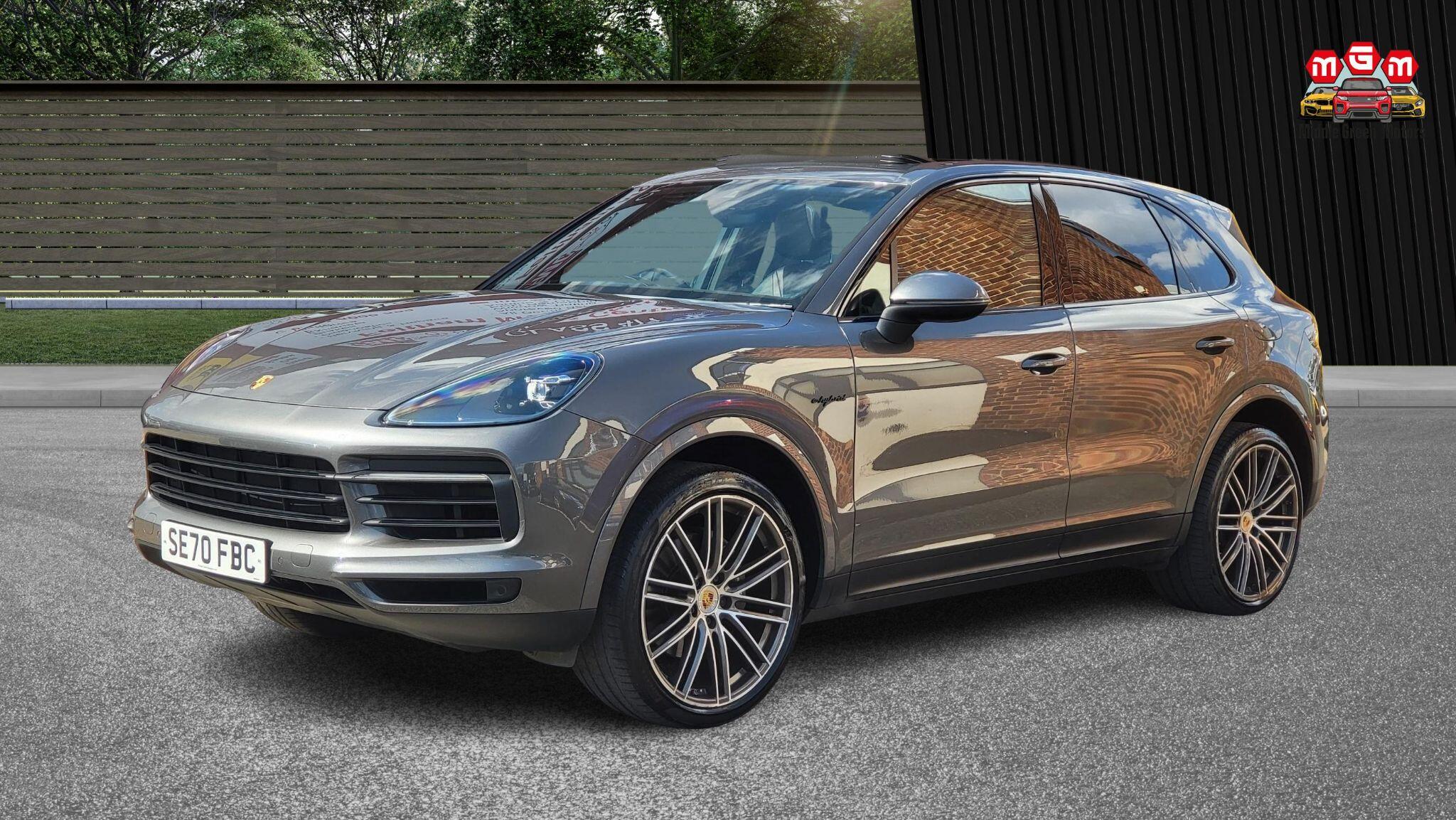 Porsche Cayenne view 4