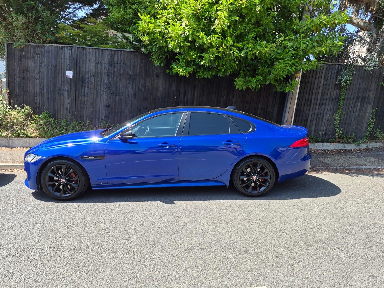 Jaguar XF view 3