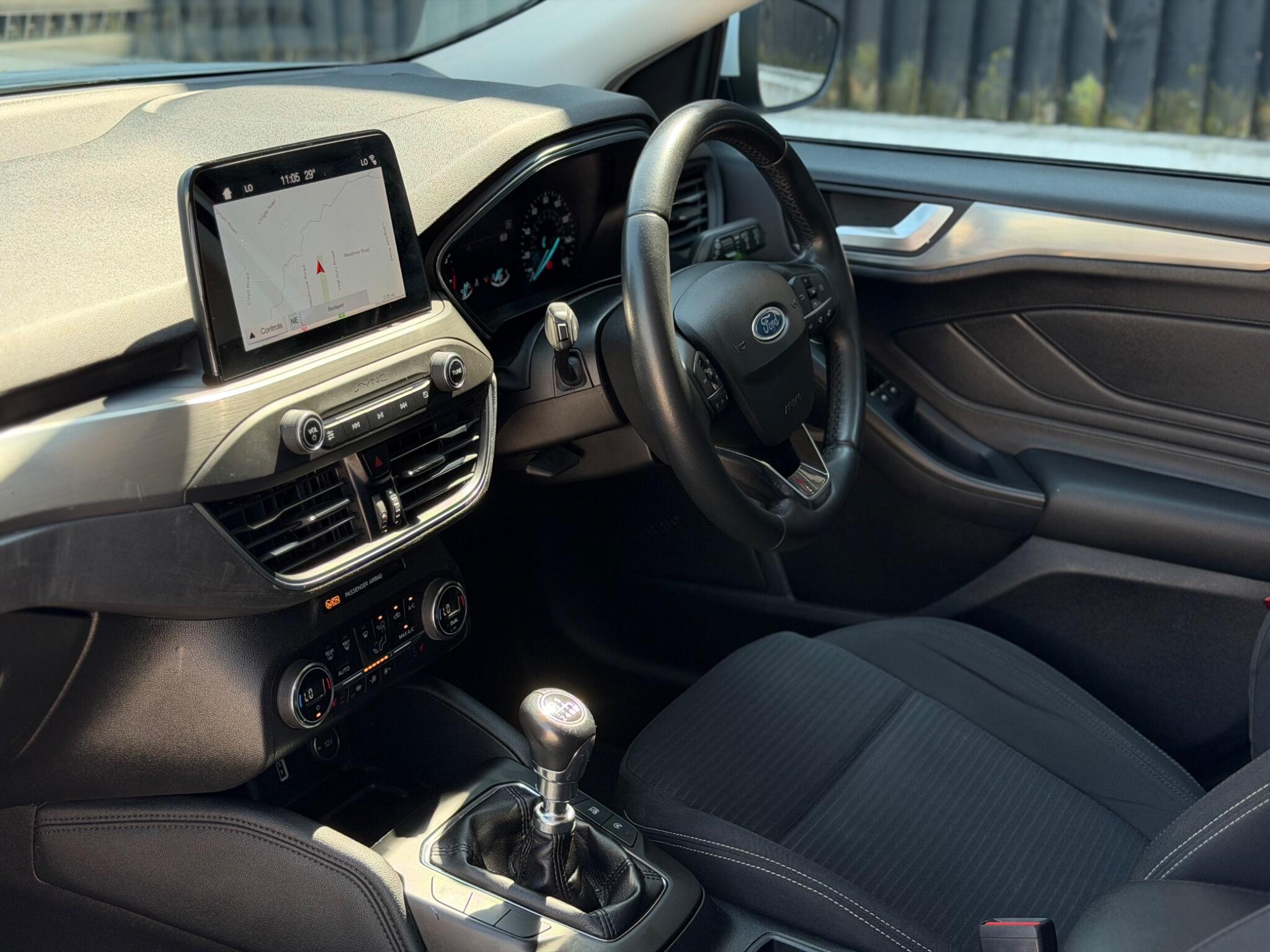 Ford Focus view 15