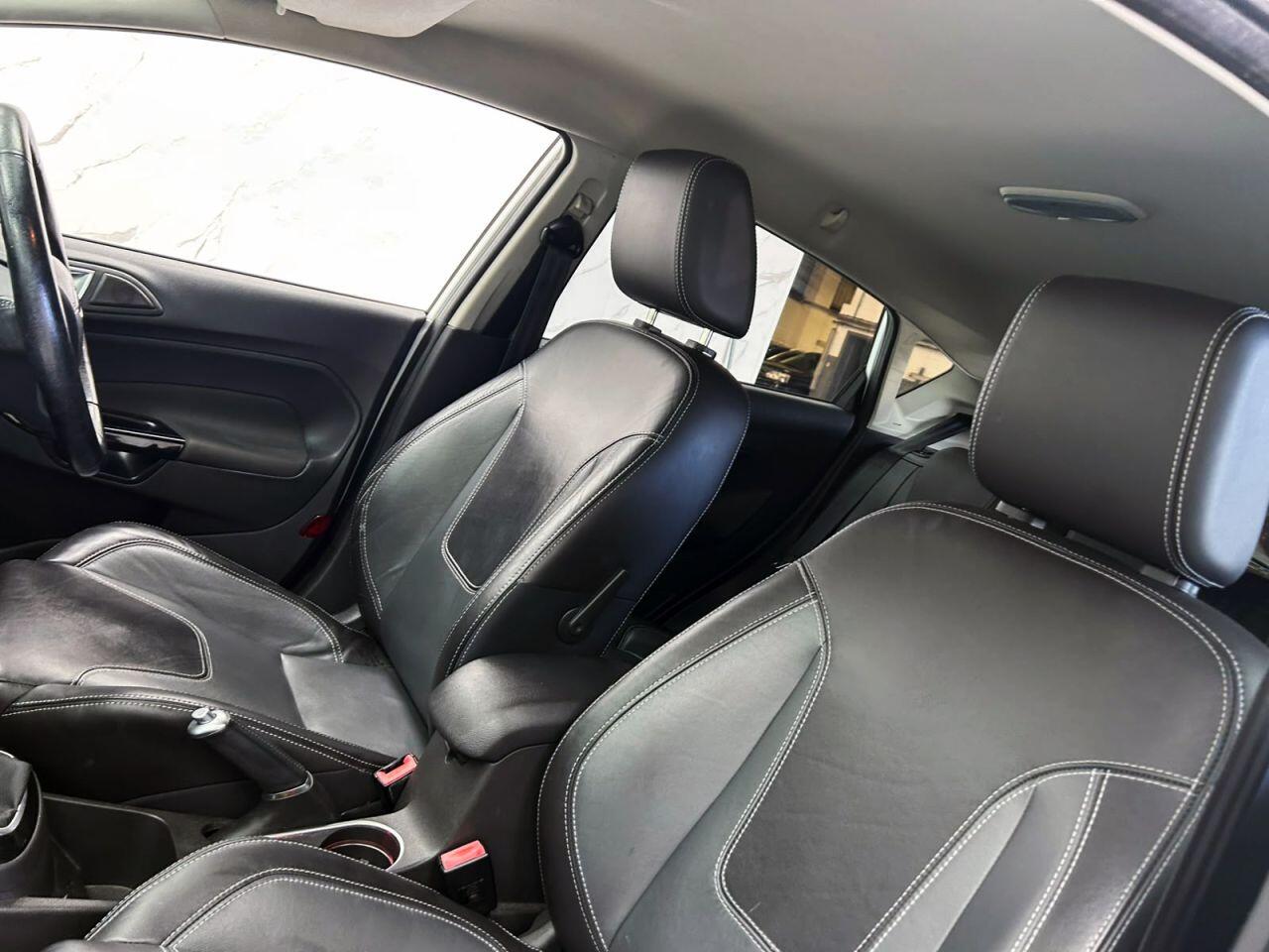 Ford Fiesta view 13