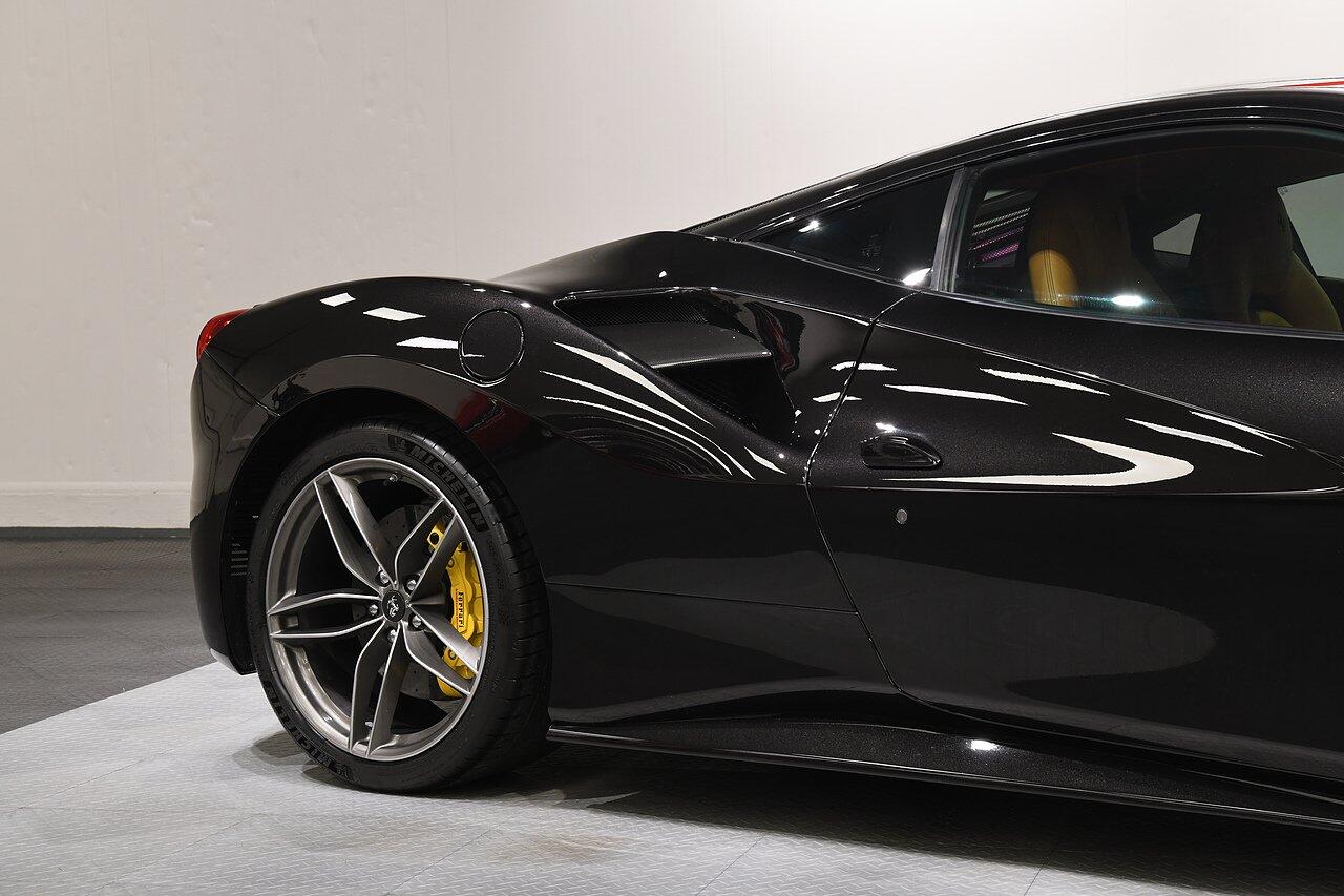 Ferrari 488 view 50