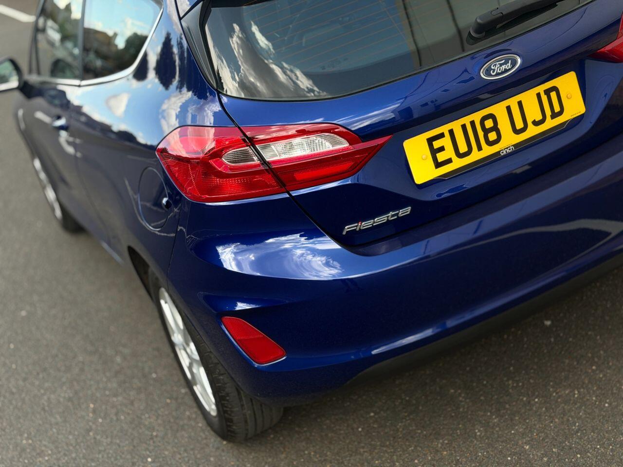 Ford Fiesta view 18