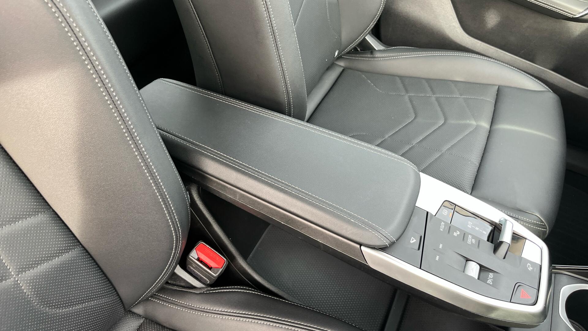 BMW iX1 view 43