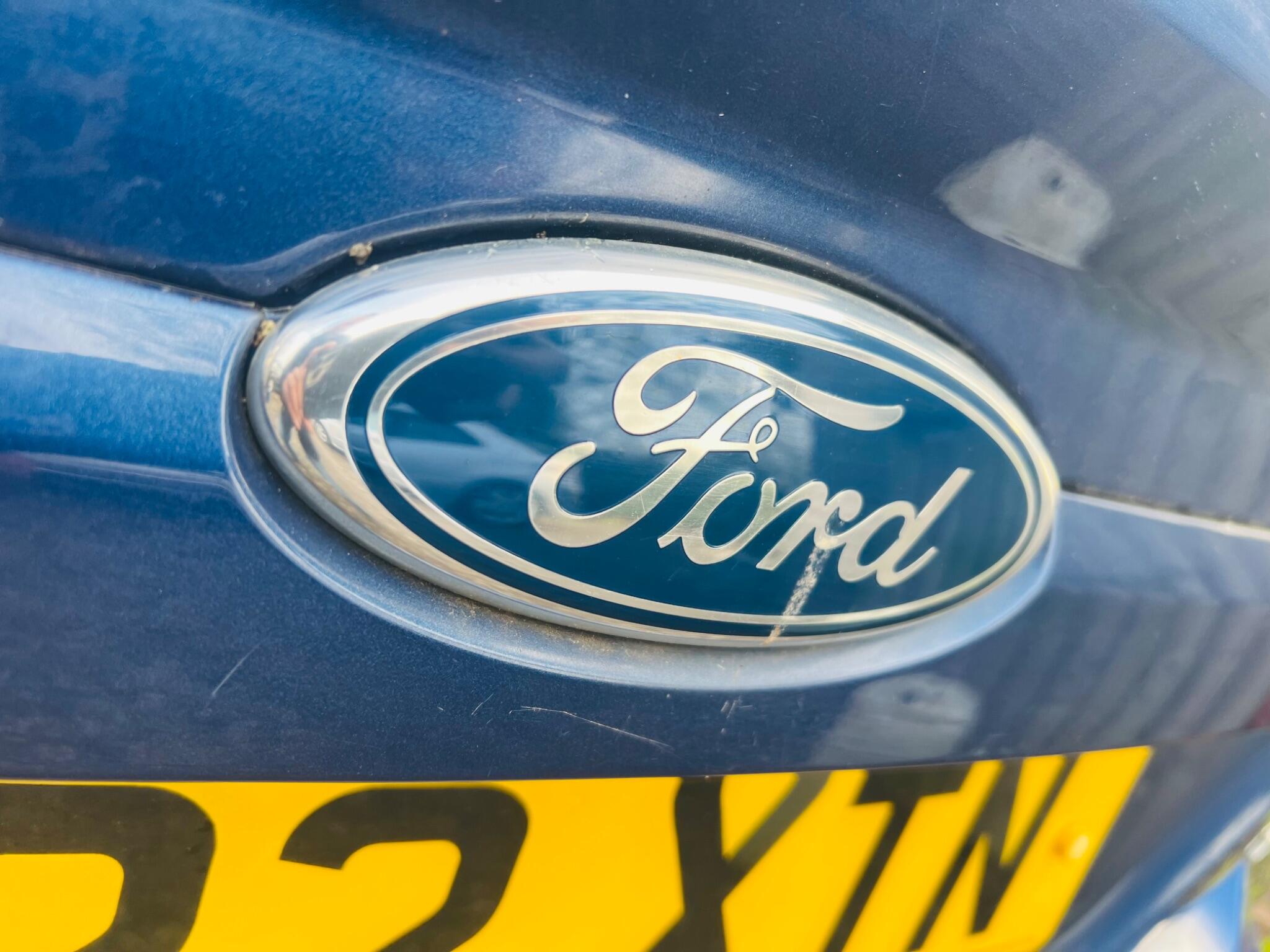 2009 Ford Focus image 40
