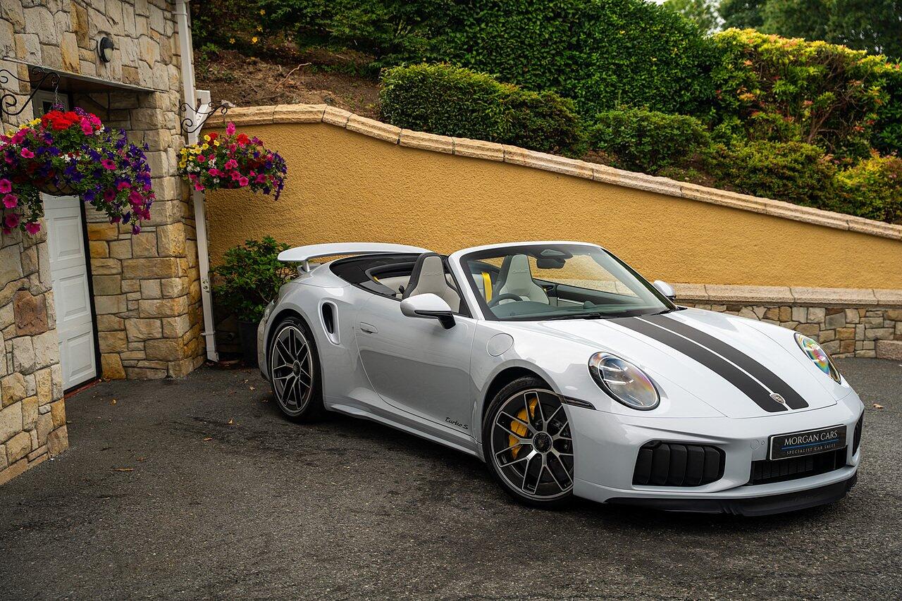 Porsche 911 view 48