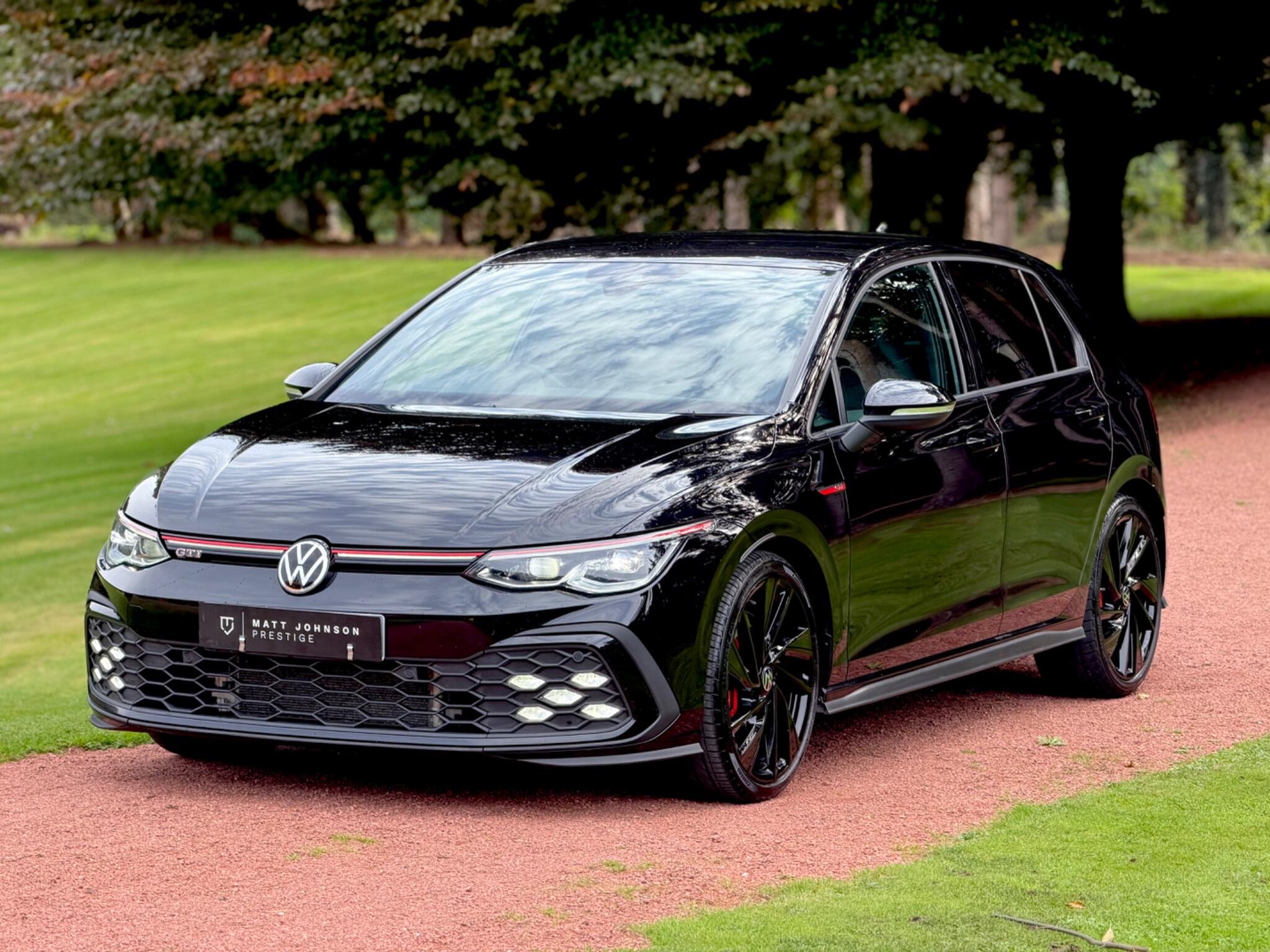 Volkswagen Golf view 2