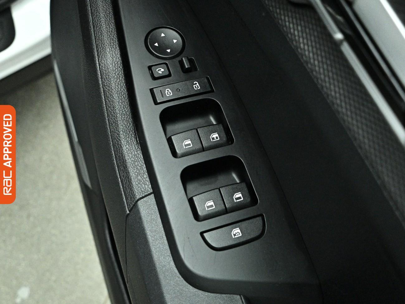 Kia Sportage view 21