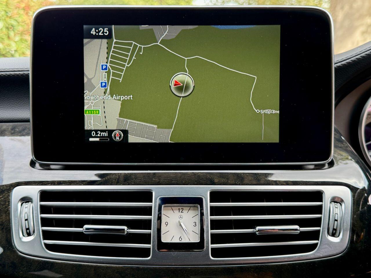 Mercedes-Benz CLS view 15