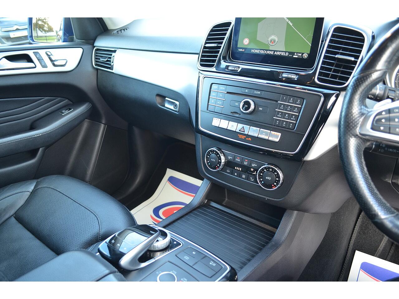 Mercedes-Benz Gle view 39