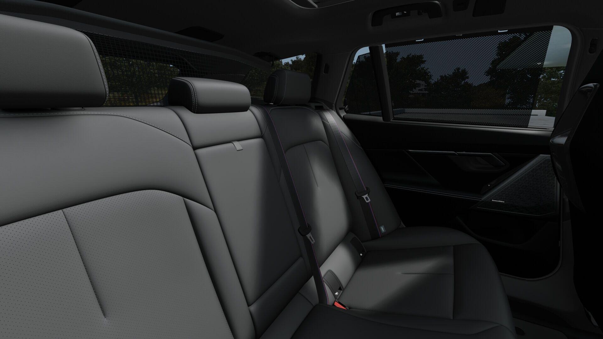 BMW M5 view 13