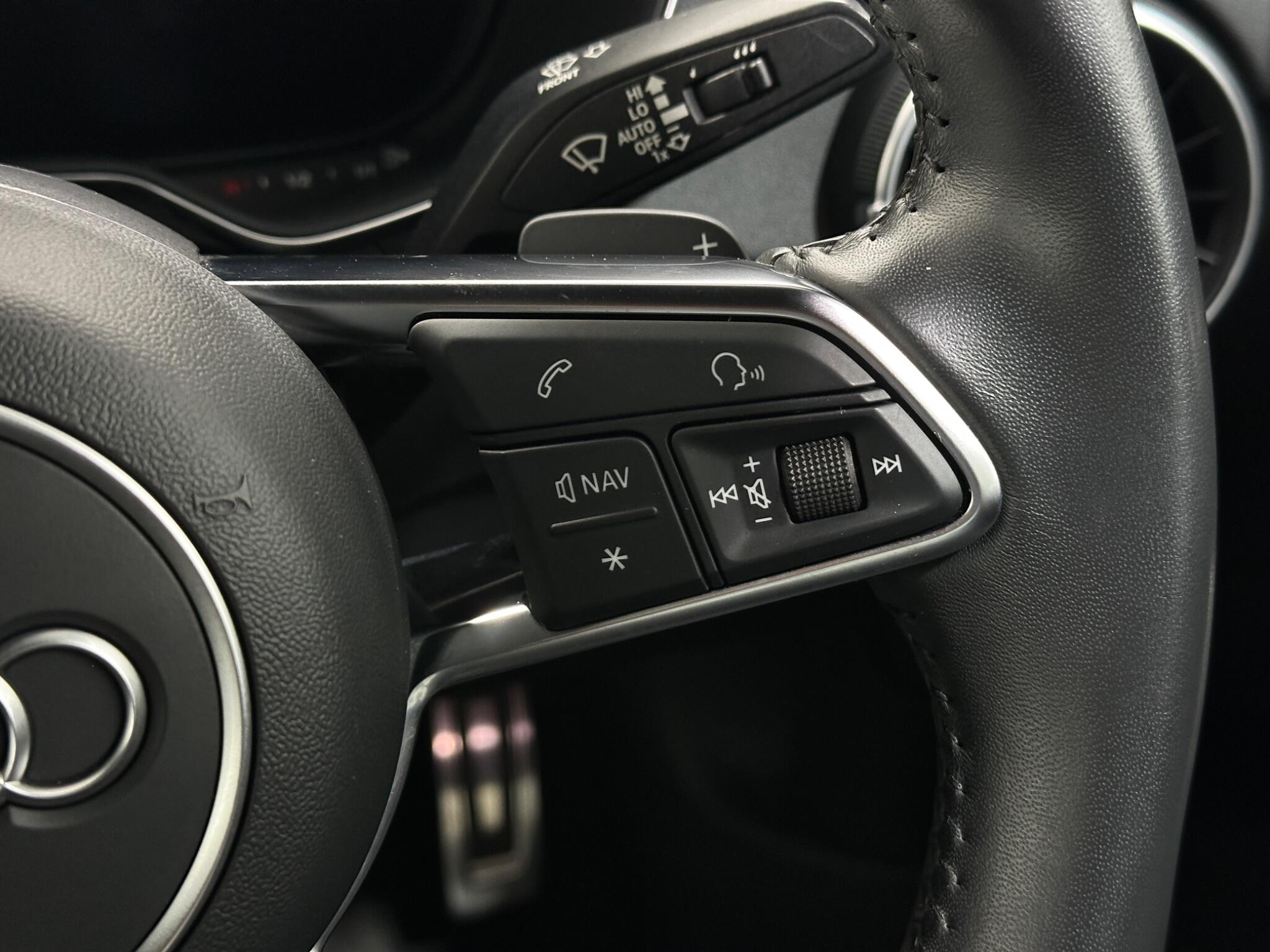 Audi TT view 15