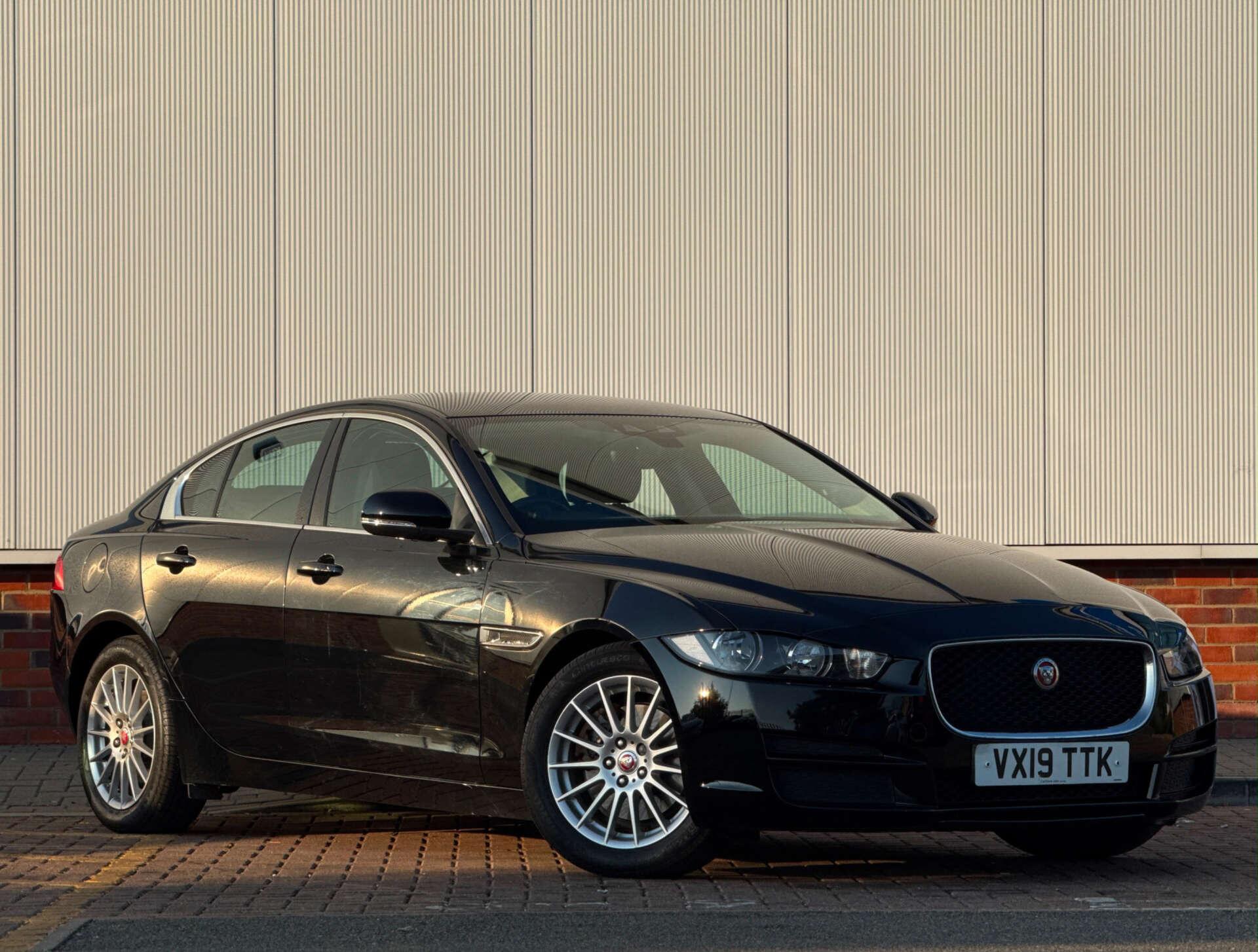 Jaguar Xe view 6
