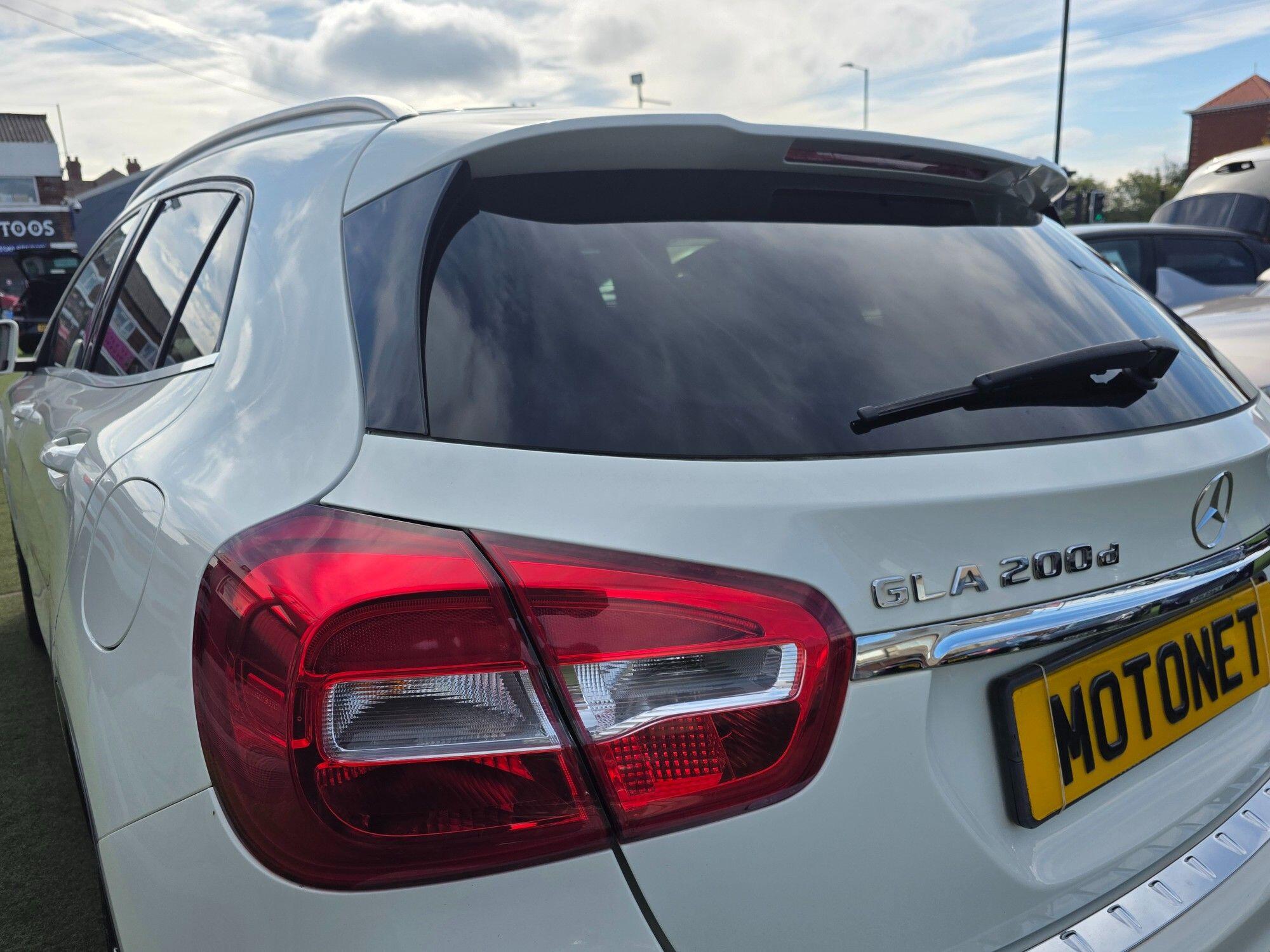 Mercedes-Benz Gla view 27