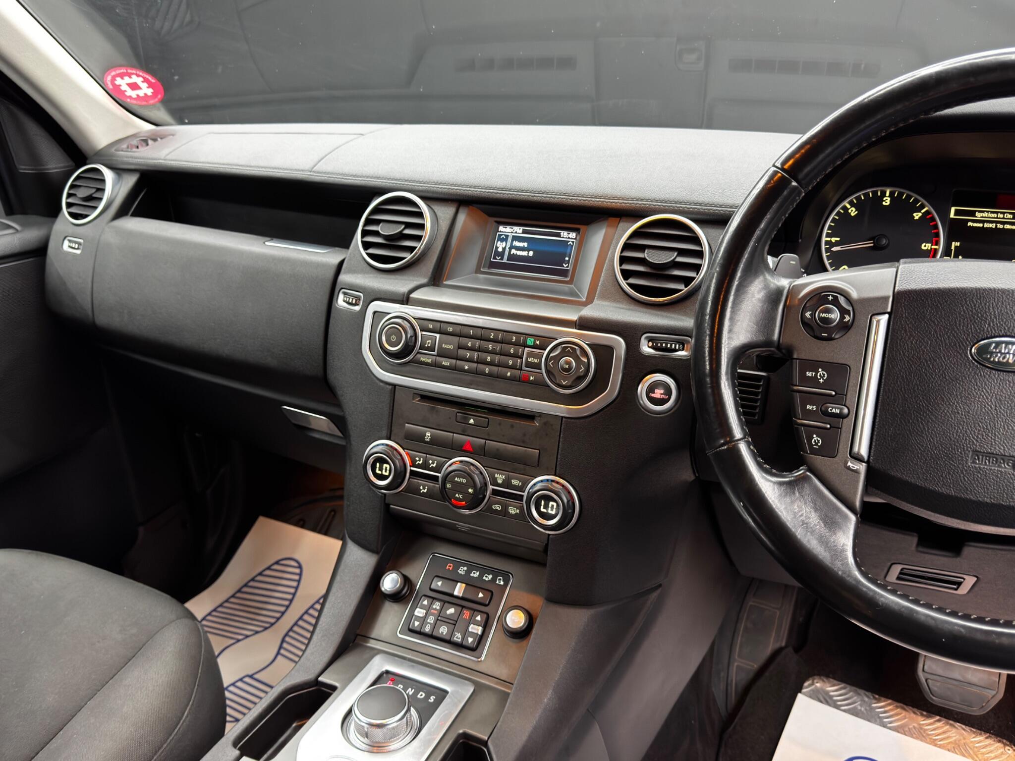 Land Rover Discovery view 23