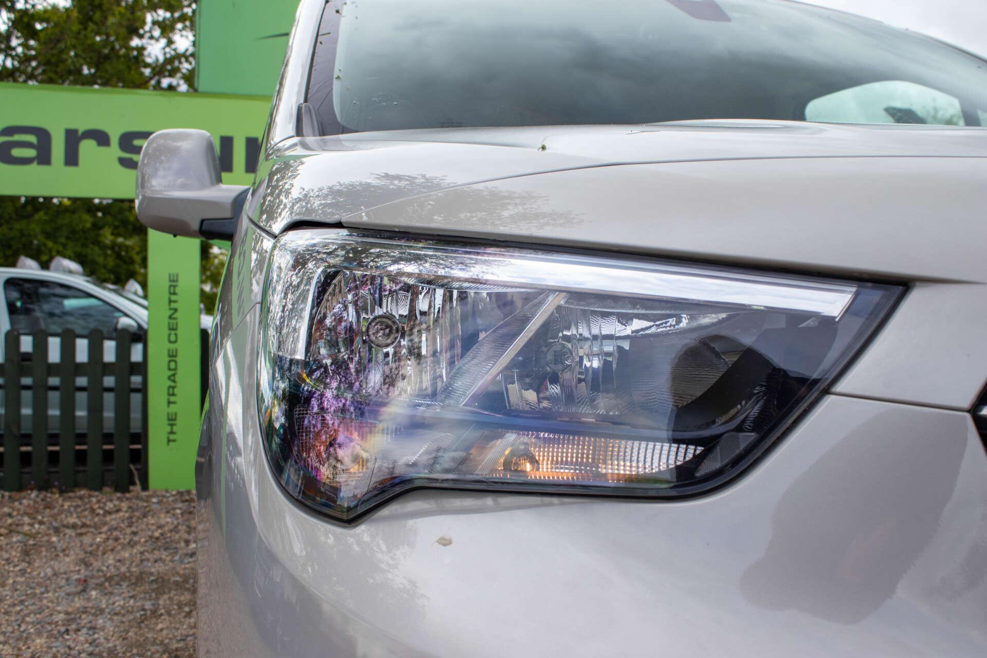 Vauxhall Combo Life view 36