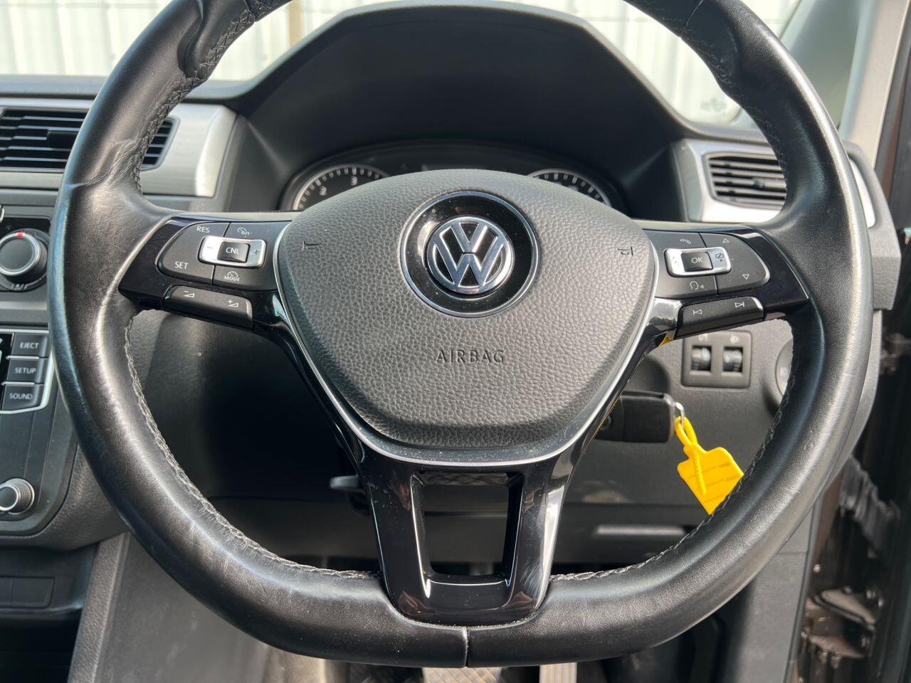 Volkswagen Caddy Life view 28