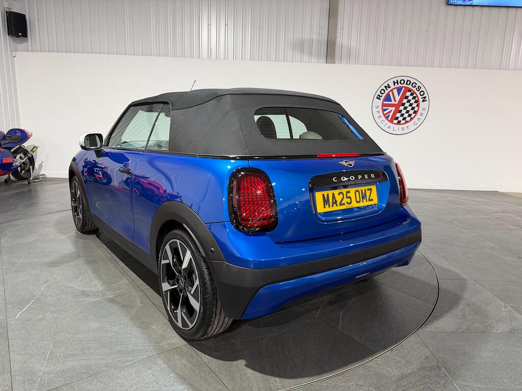 Mini Cooper Cooper view 23