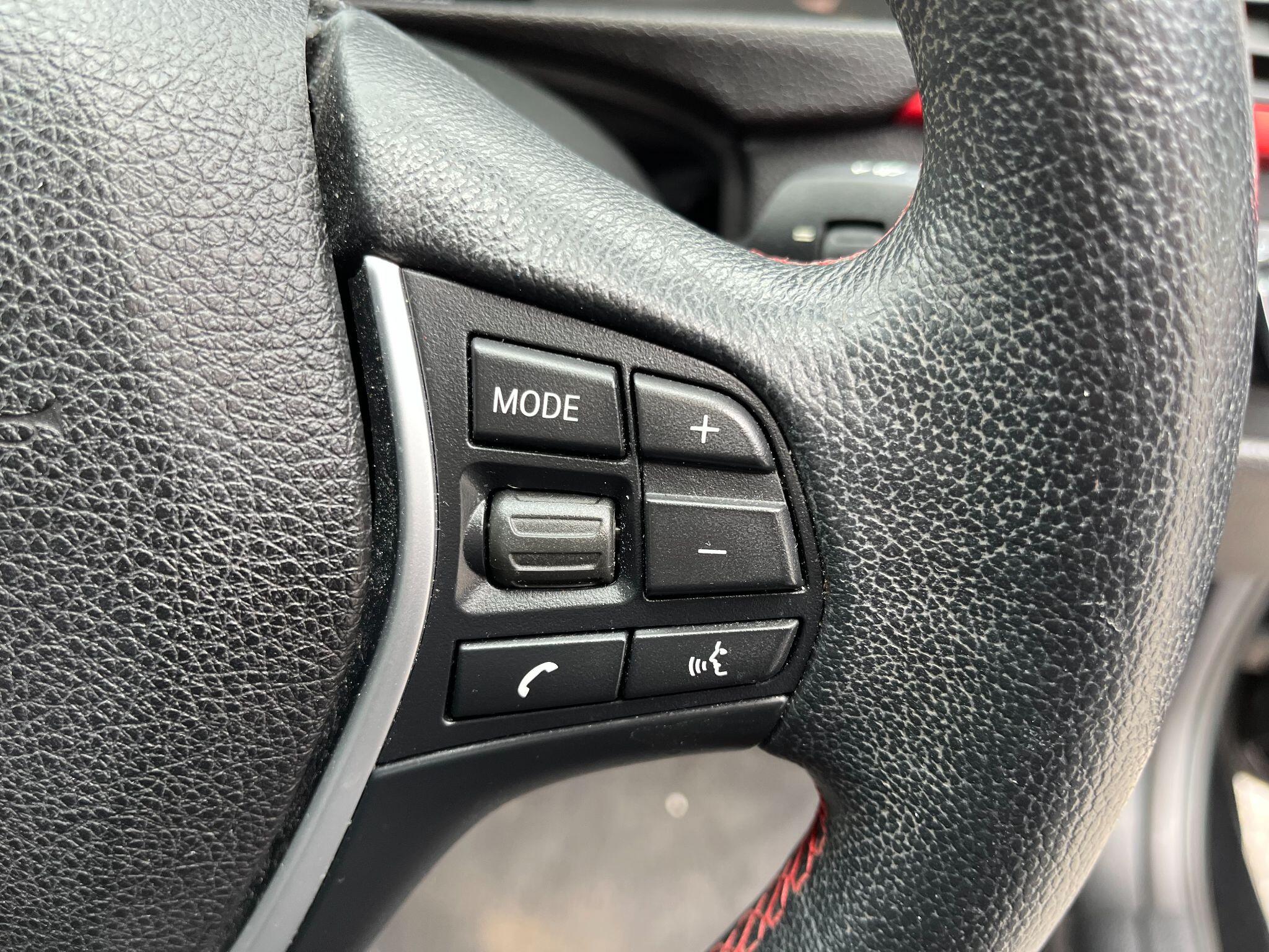 BMW 3 Series view 18