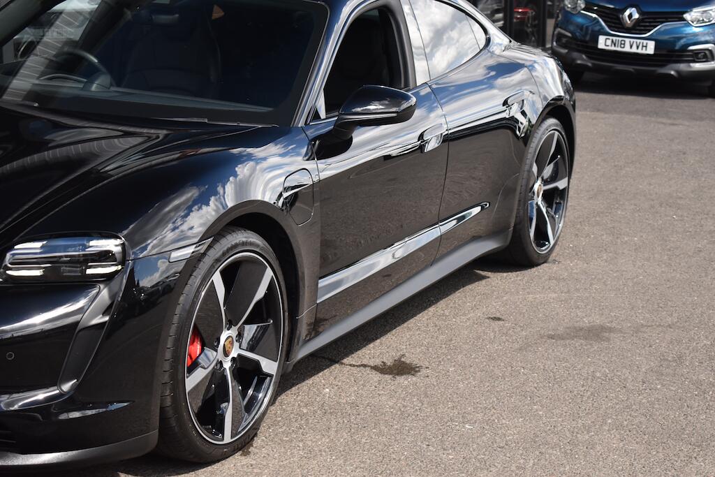 Porsche Taycan view 24