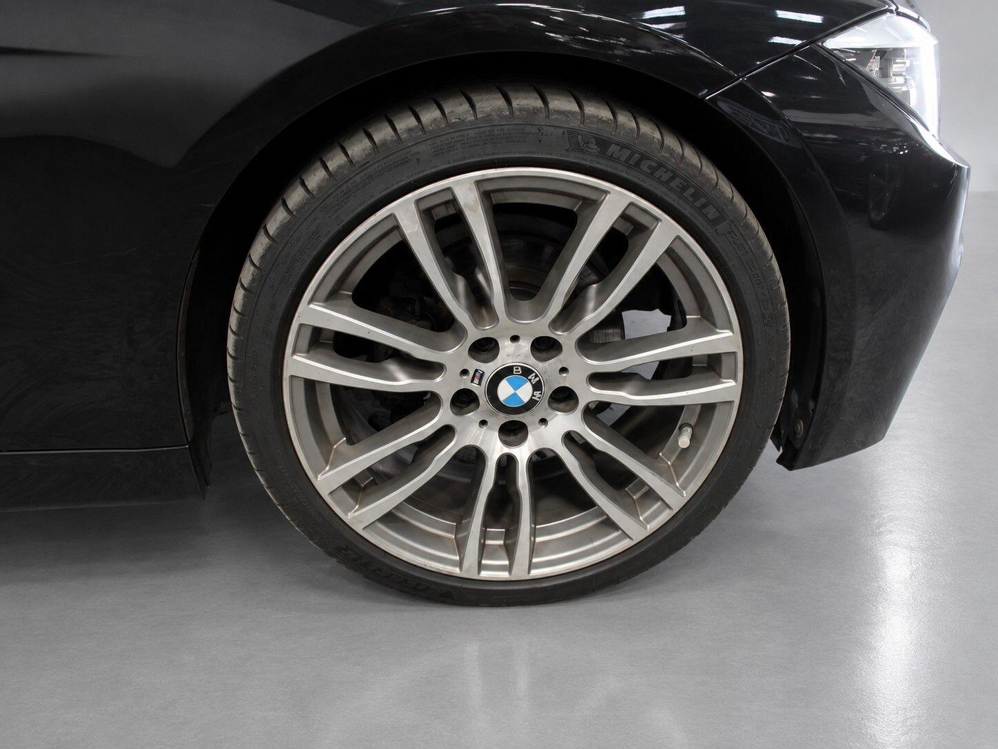 BMW 3 Series view 53