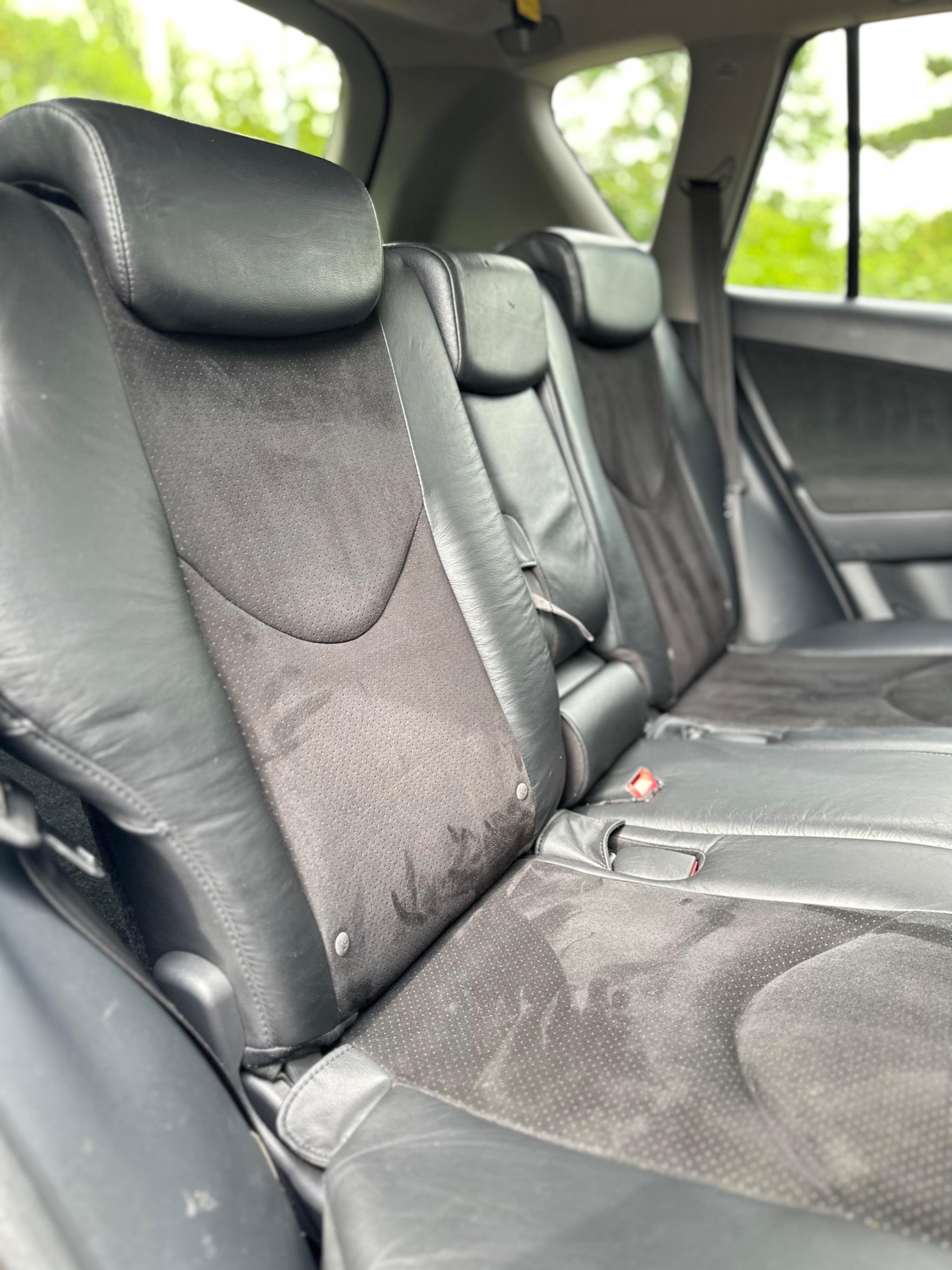 2010 Toyota RAV4 image 21