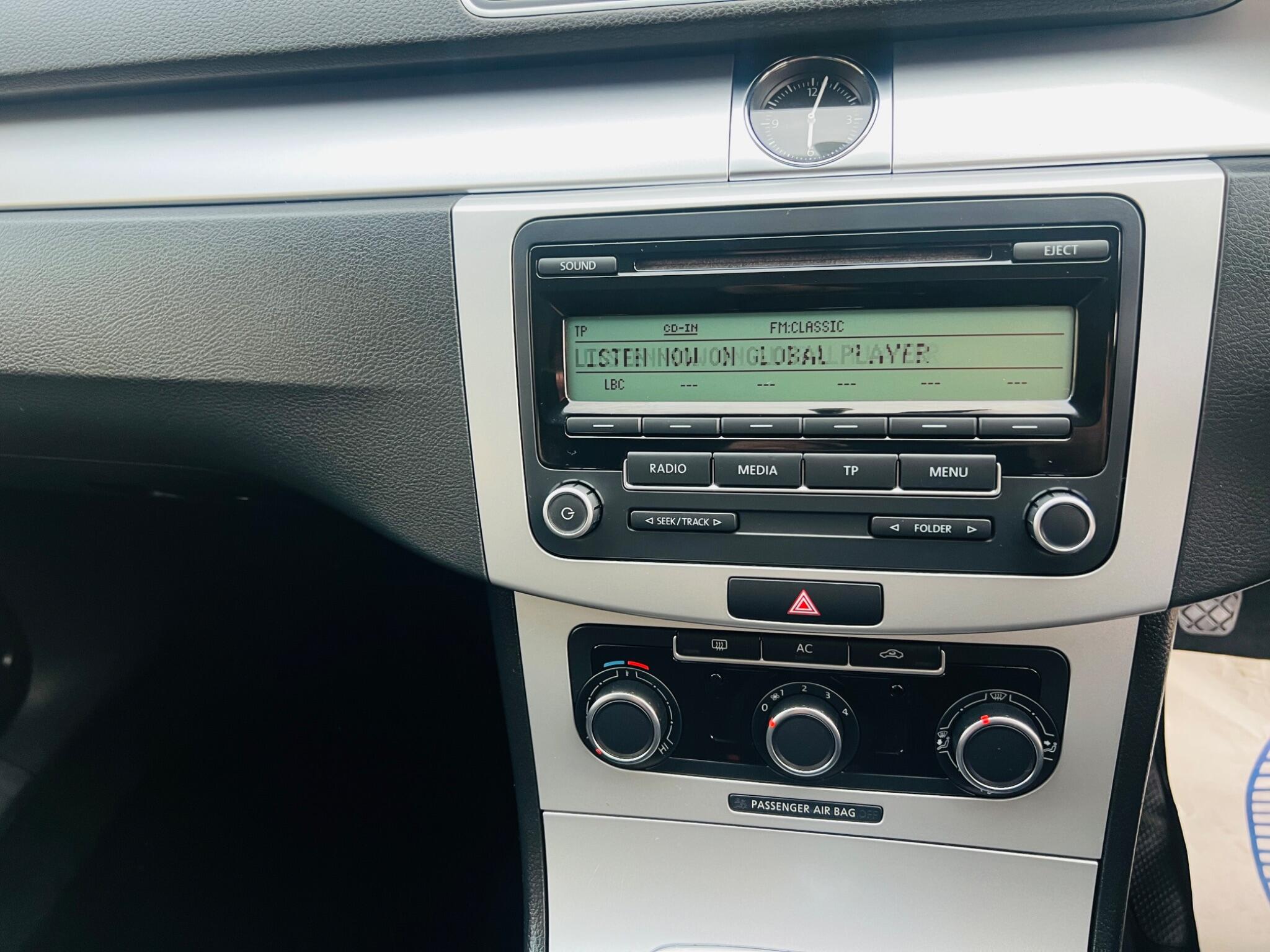 Volkswagen Passat view 68