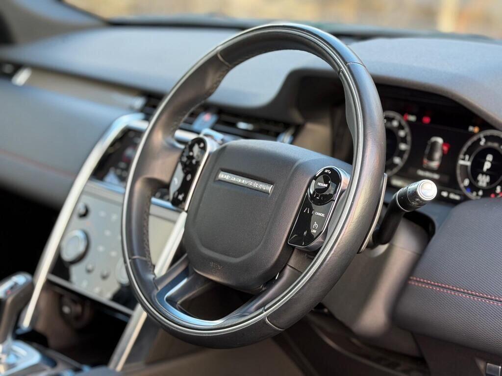 Land Rover Discovery Sport view 12