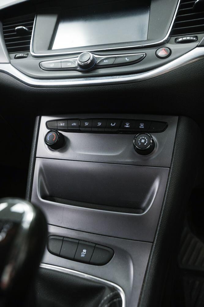 Vauxhall Astra view 22