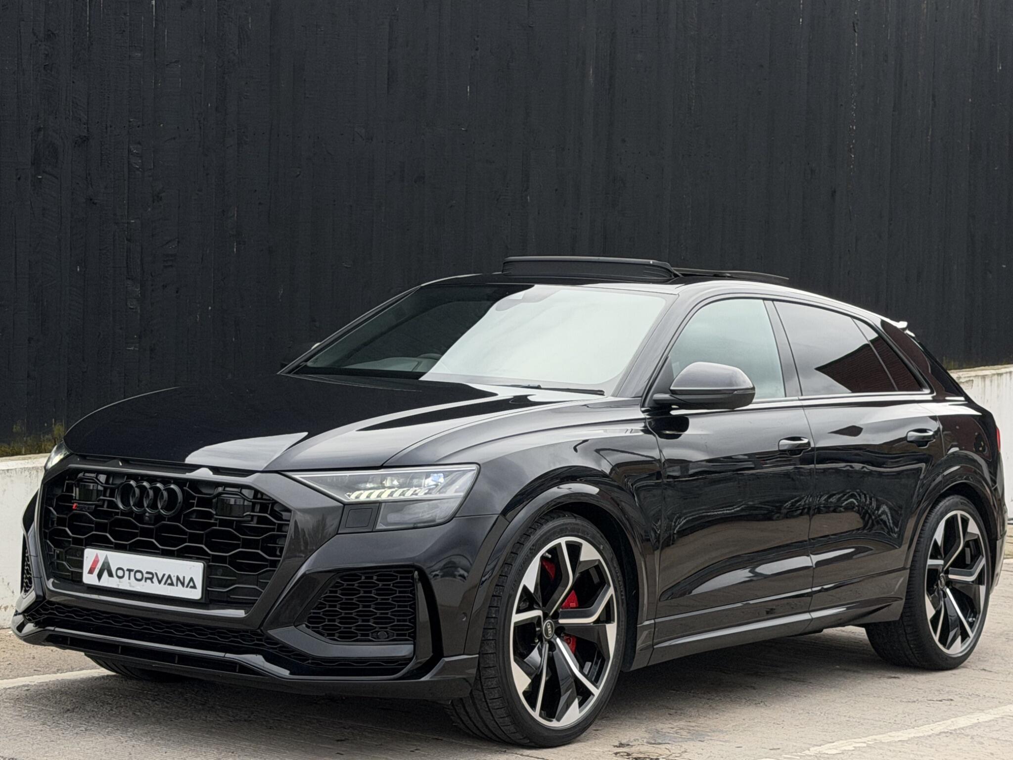 Audi Audi RSQ8 view 10
