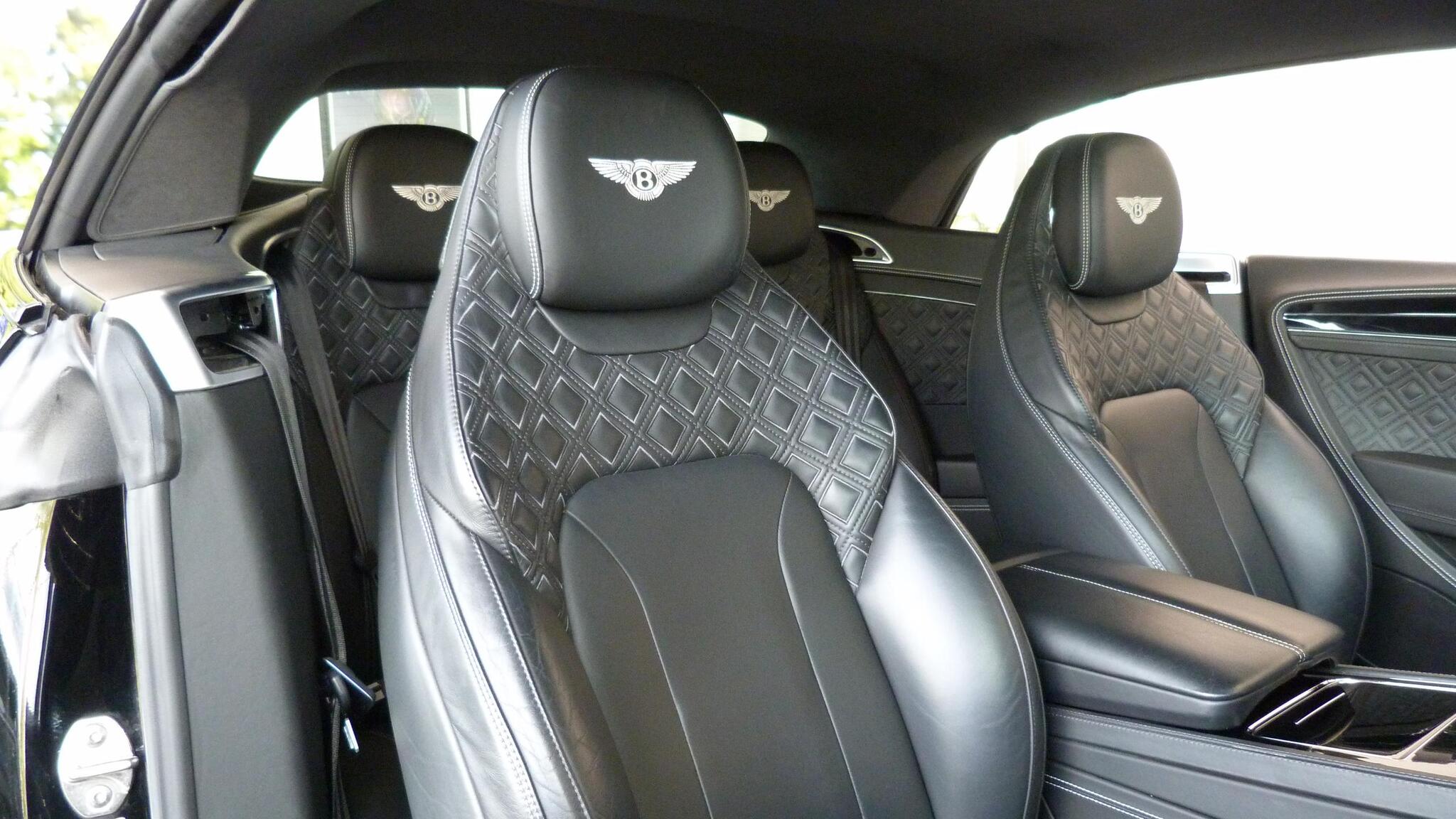 Bentley Continental view 20