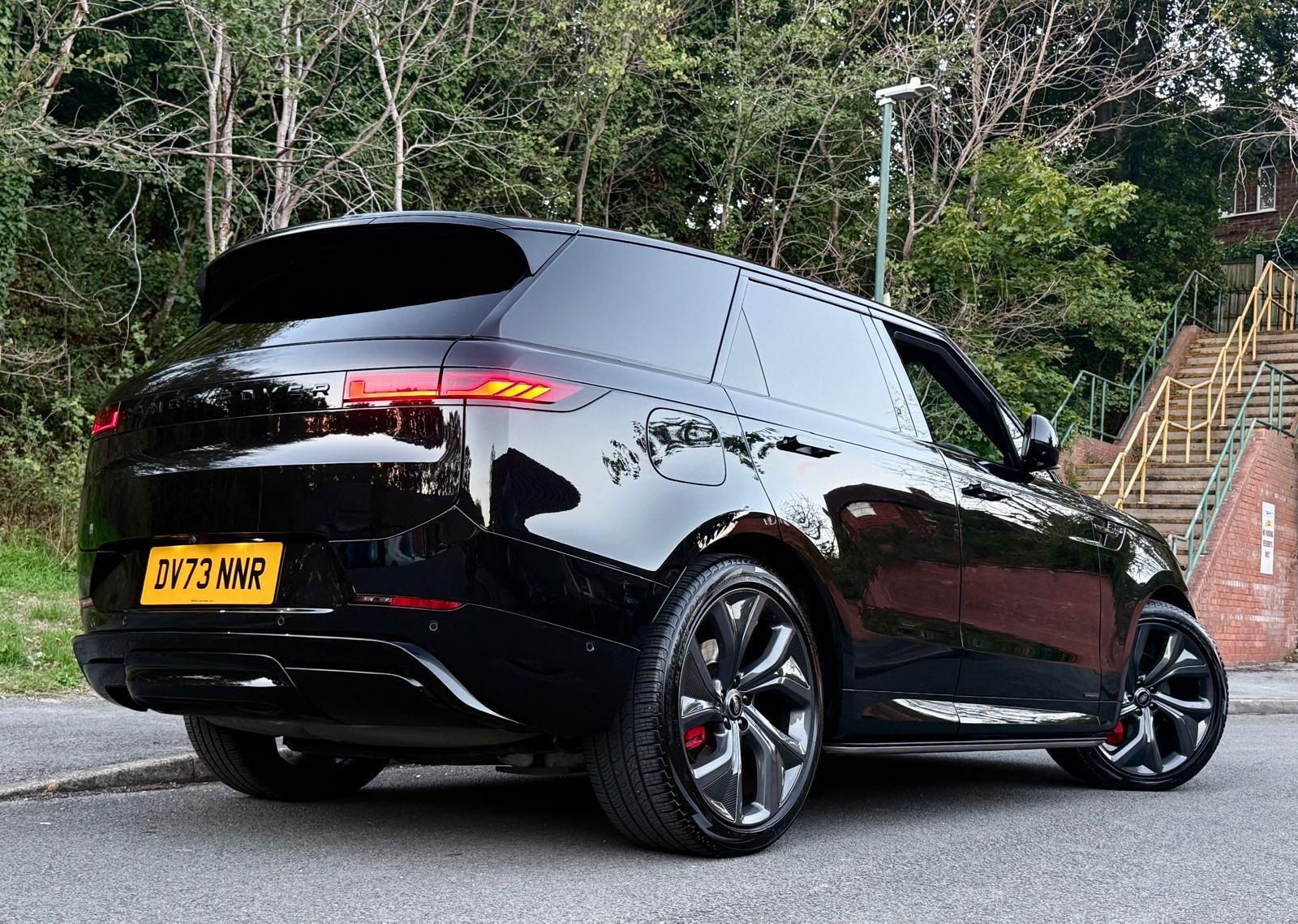 Land Rover Range Rover Sport view 8